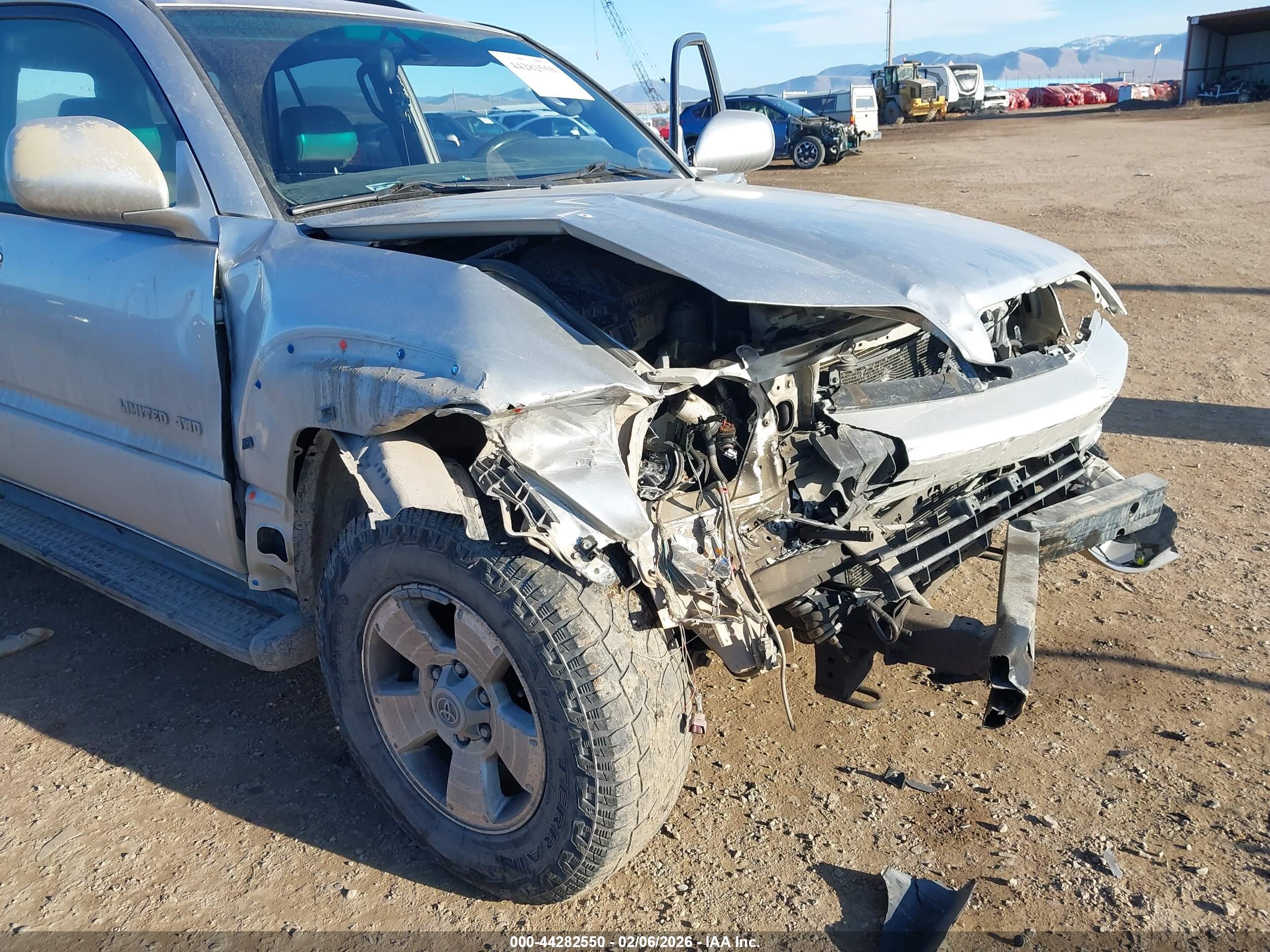TOYOTA 4RUNNER image 6