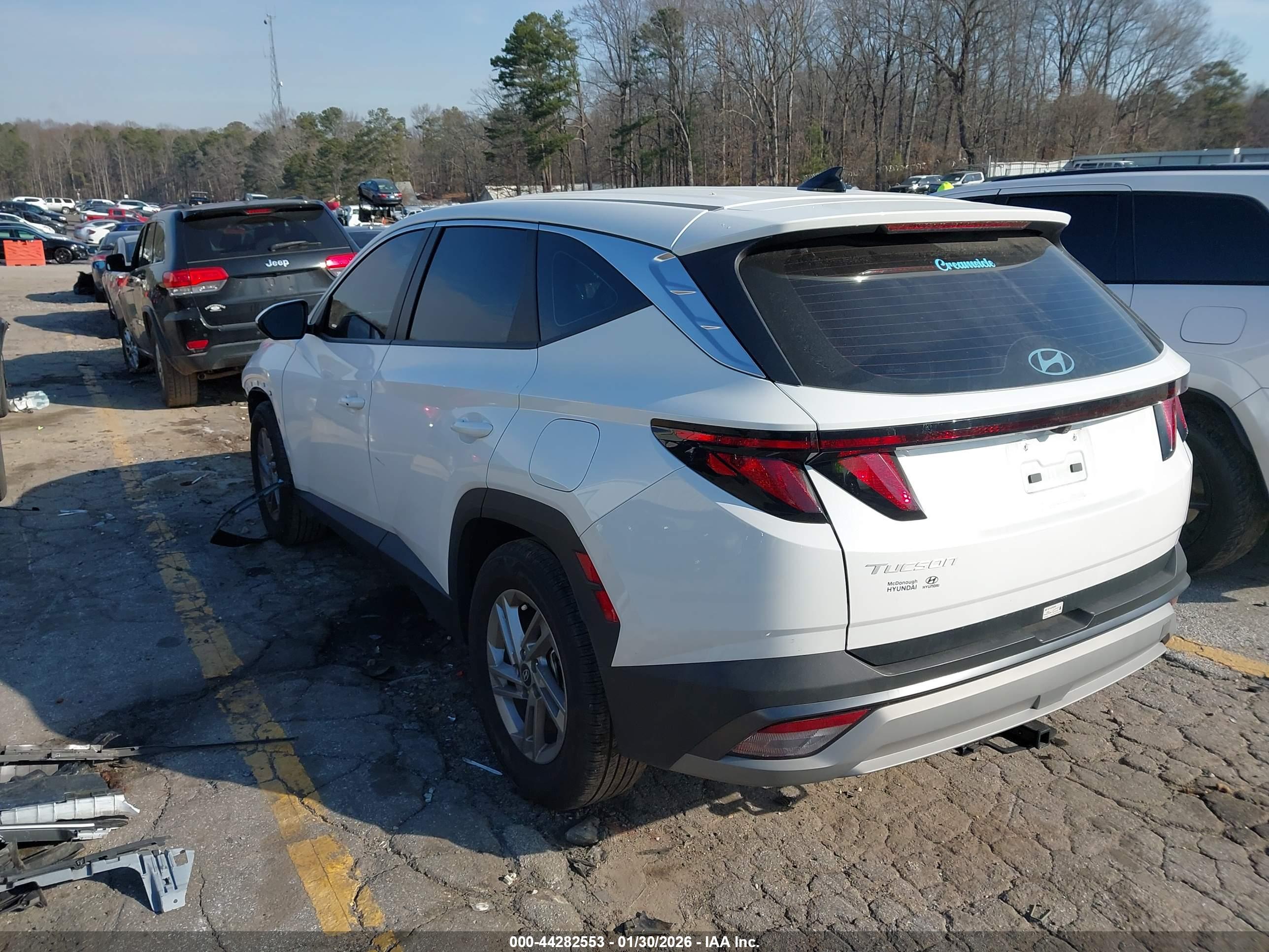 HYUNDAI TUCSON image 3