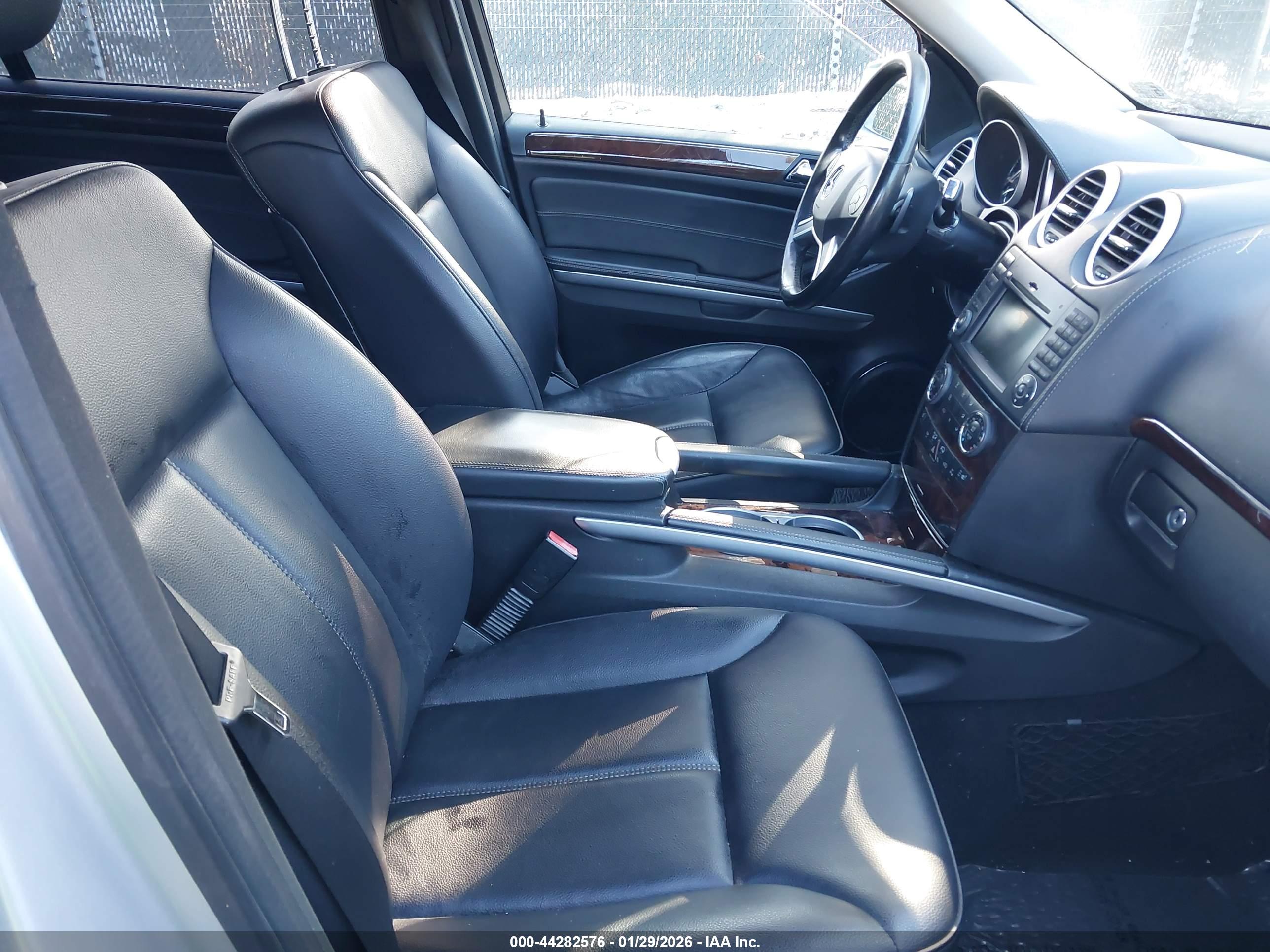 MERCEDES-BENZ GL-CLASS image 5