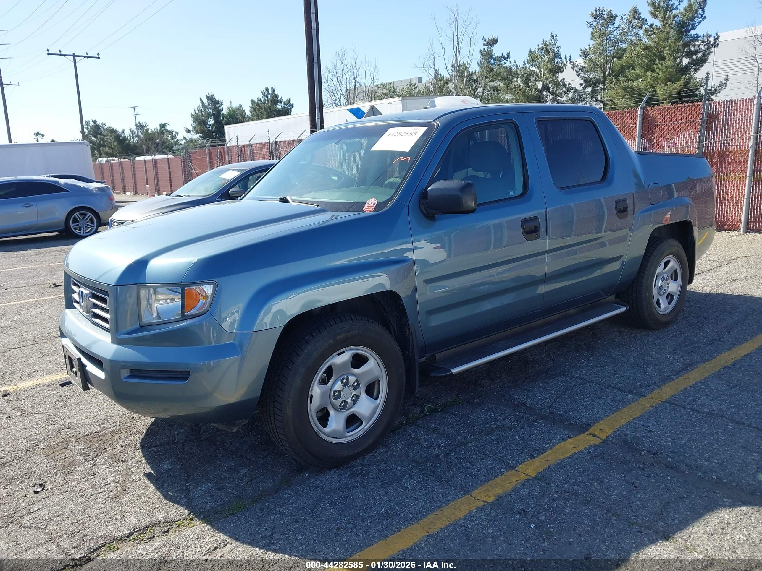 HONDA RIDGELINE image 2