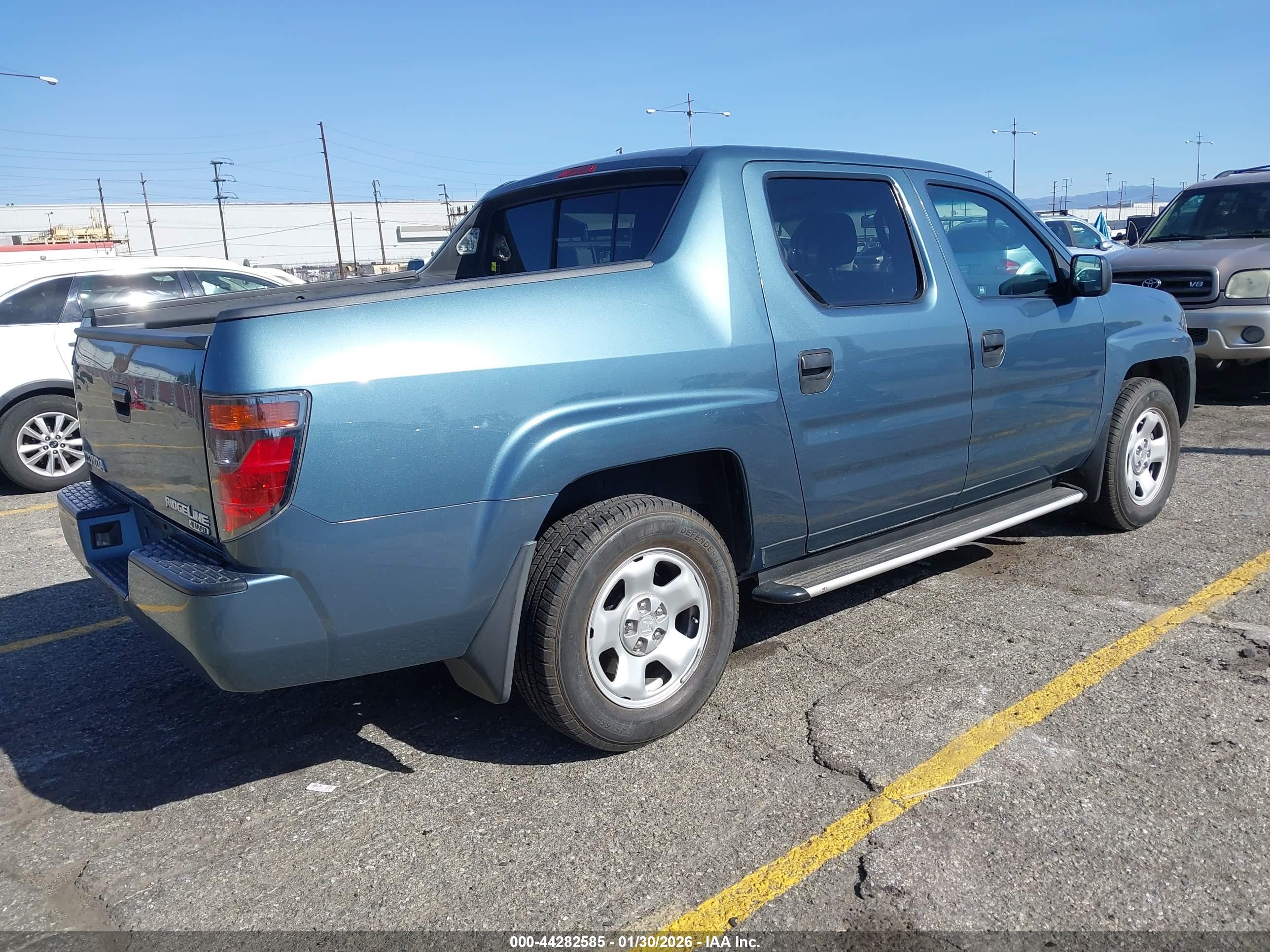 HONDA RIDGELINE image 4