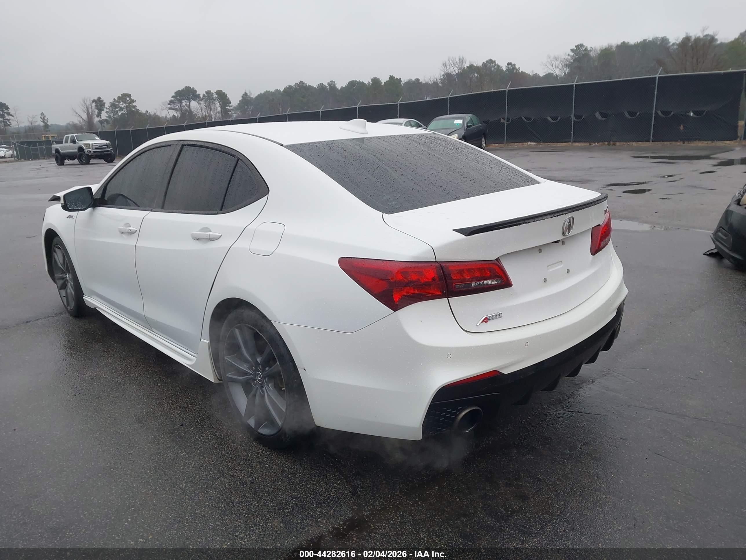ACURA TLX image 3