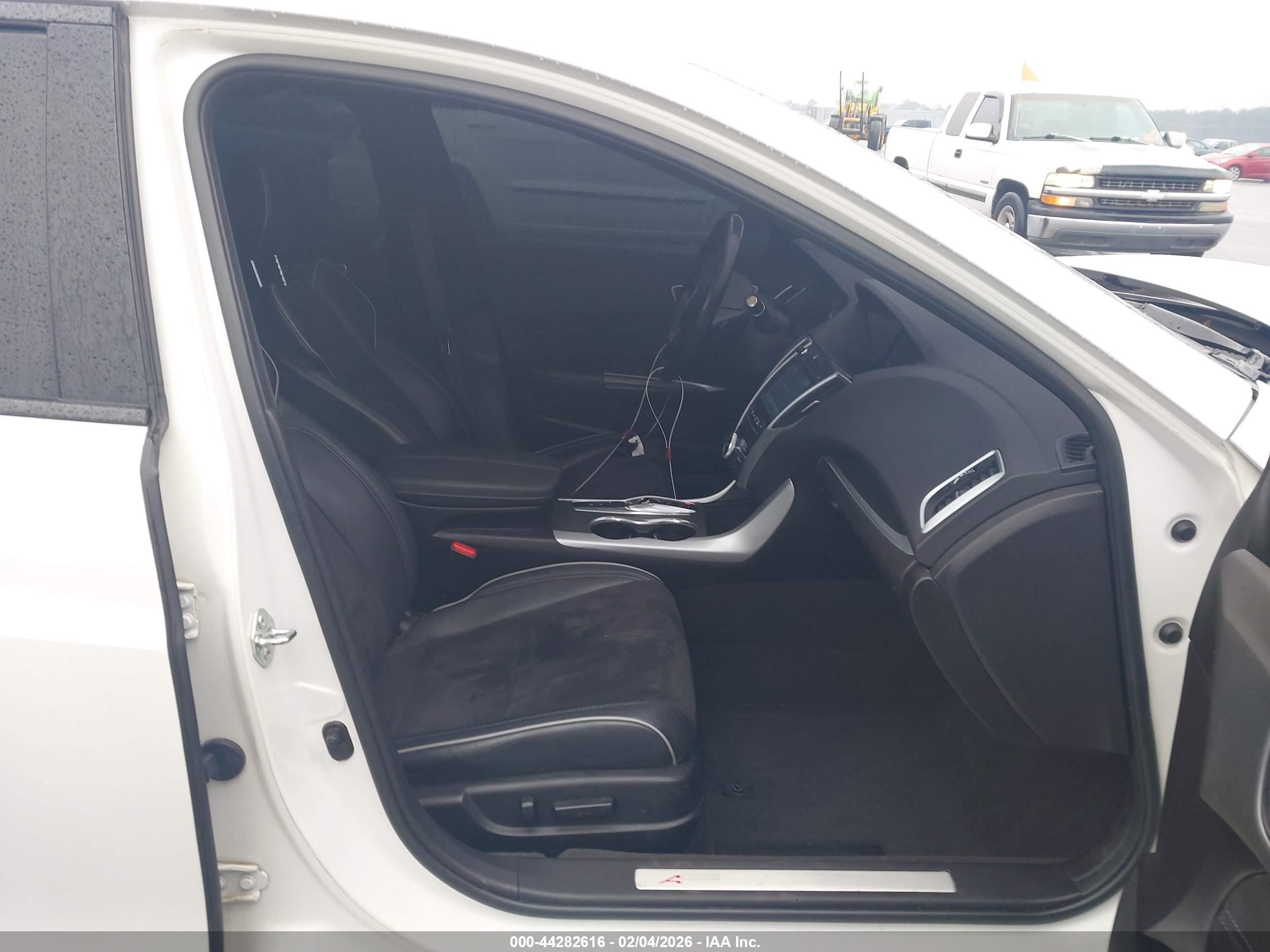 ACURA TLX image 5