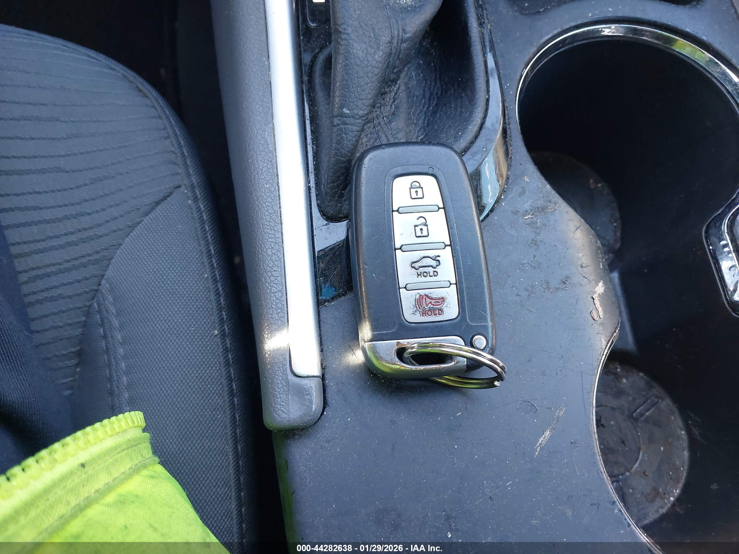 HYUNDAI SONATA image 11