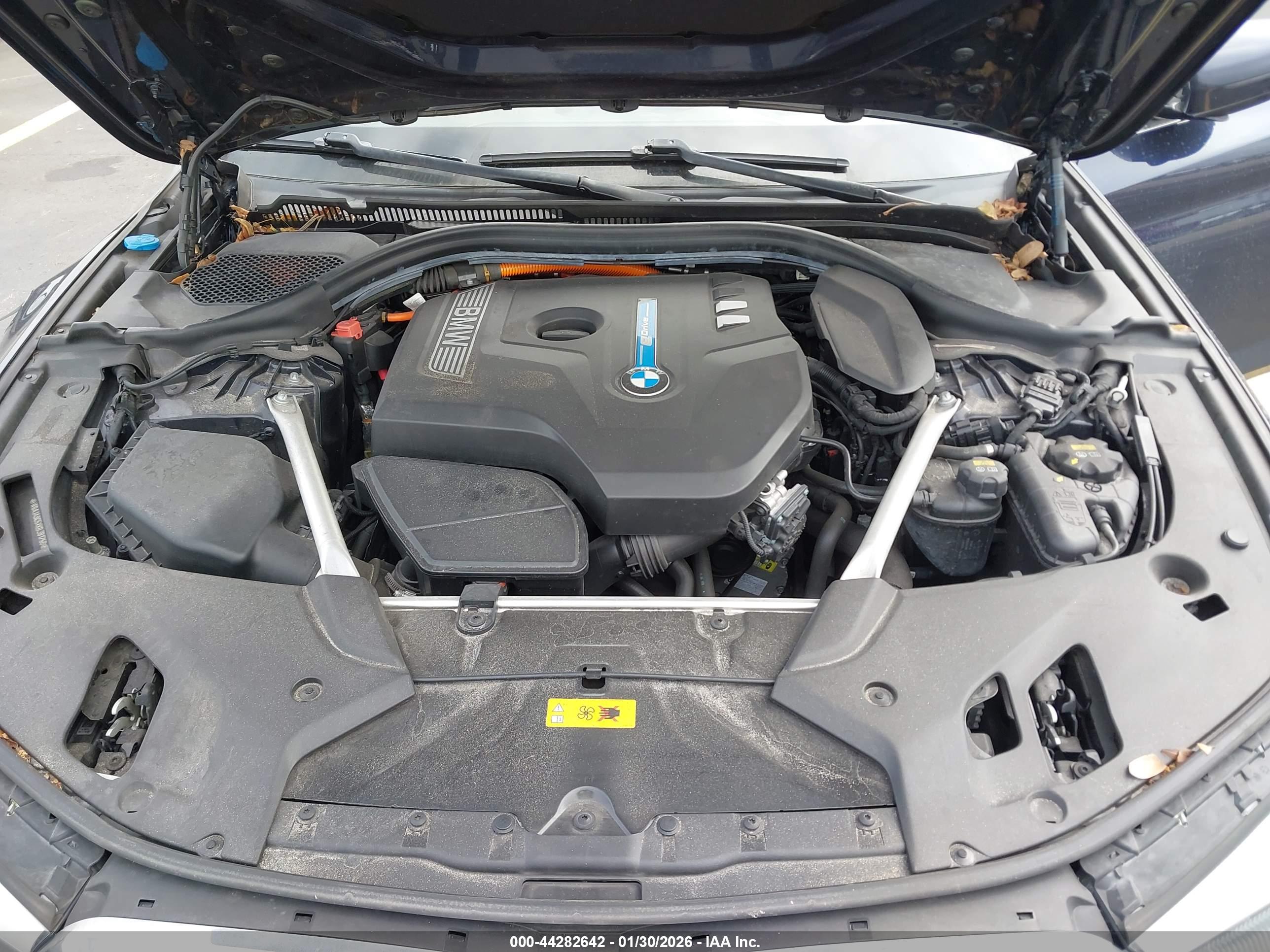 BMW 530E image 10