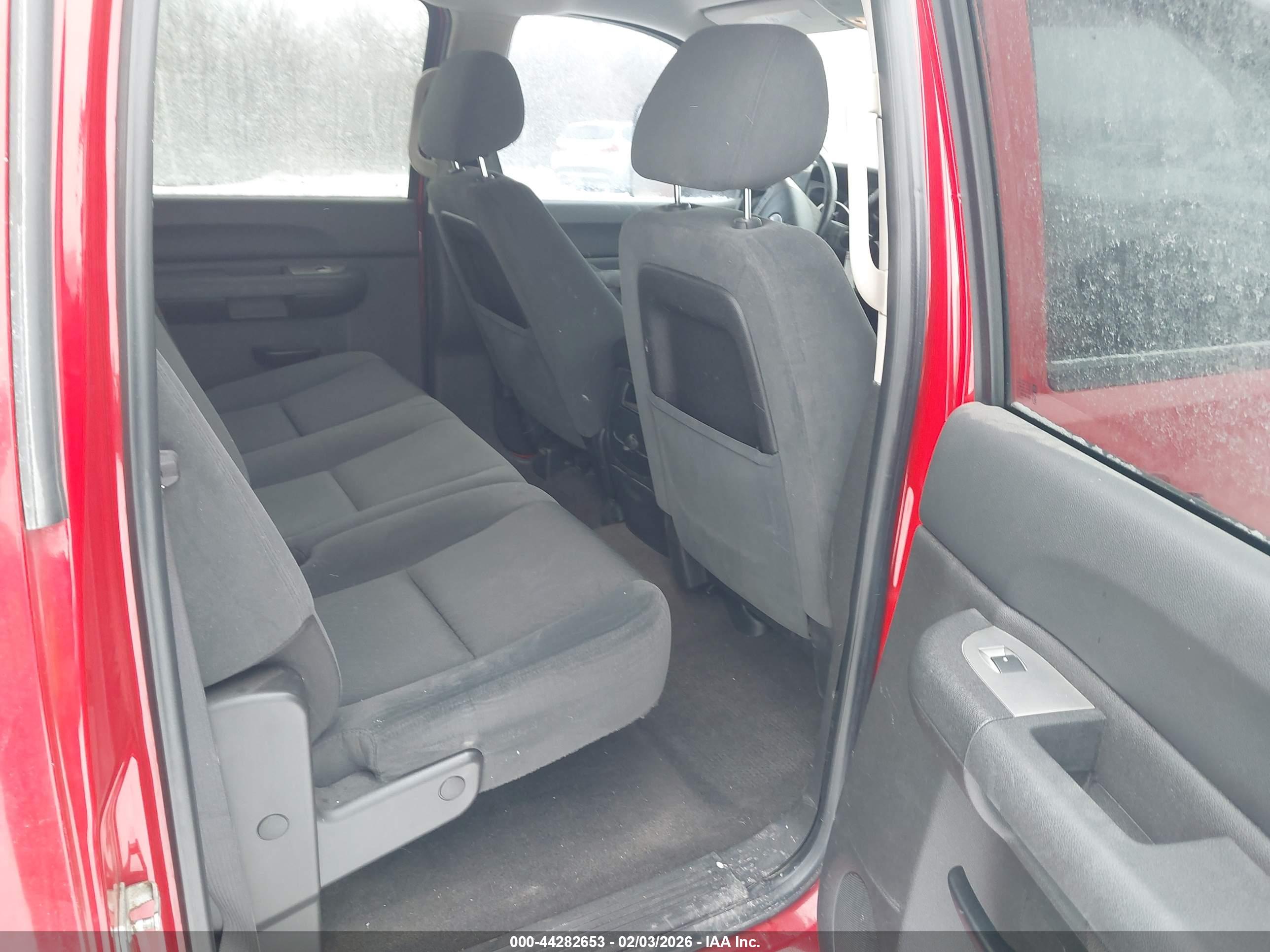 GMC SIERRA image 8