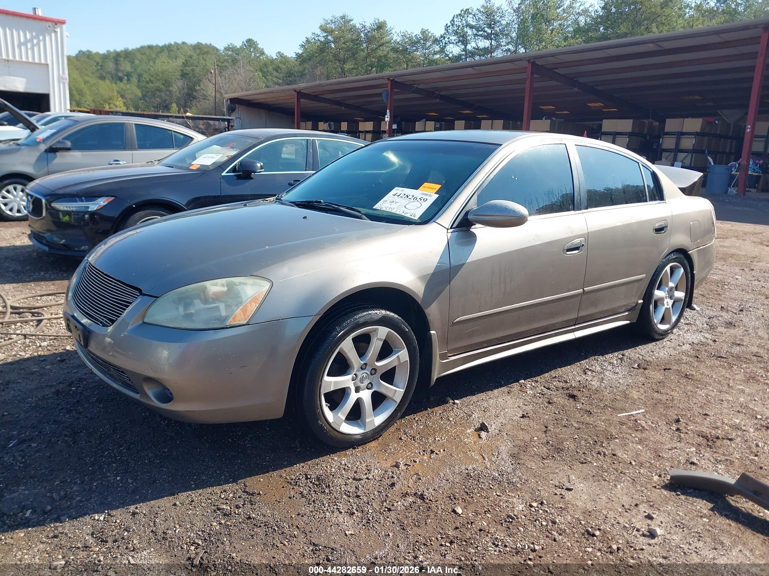 NISSAN ALTIMA image 2