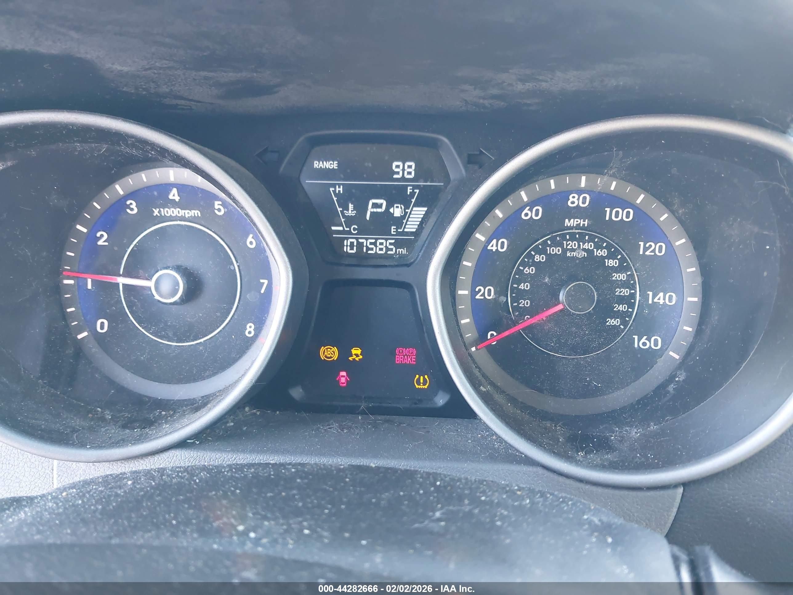 HYUNDAI ELANTRA image 7