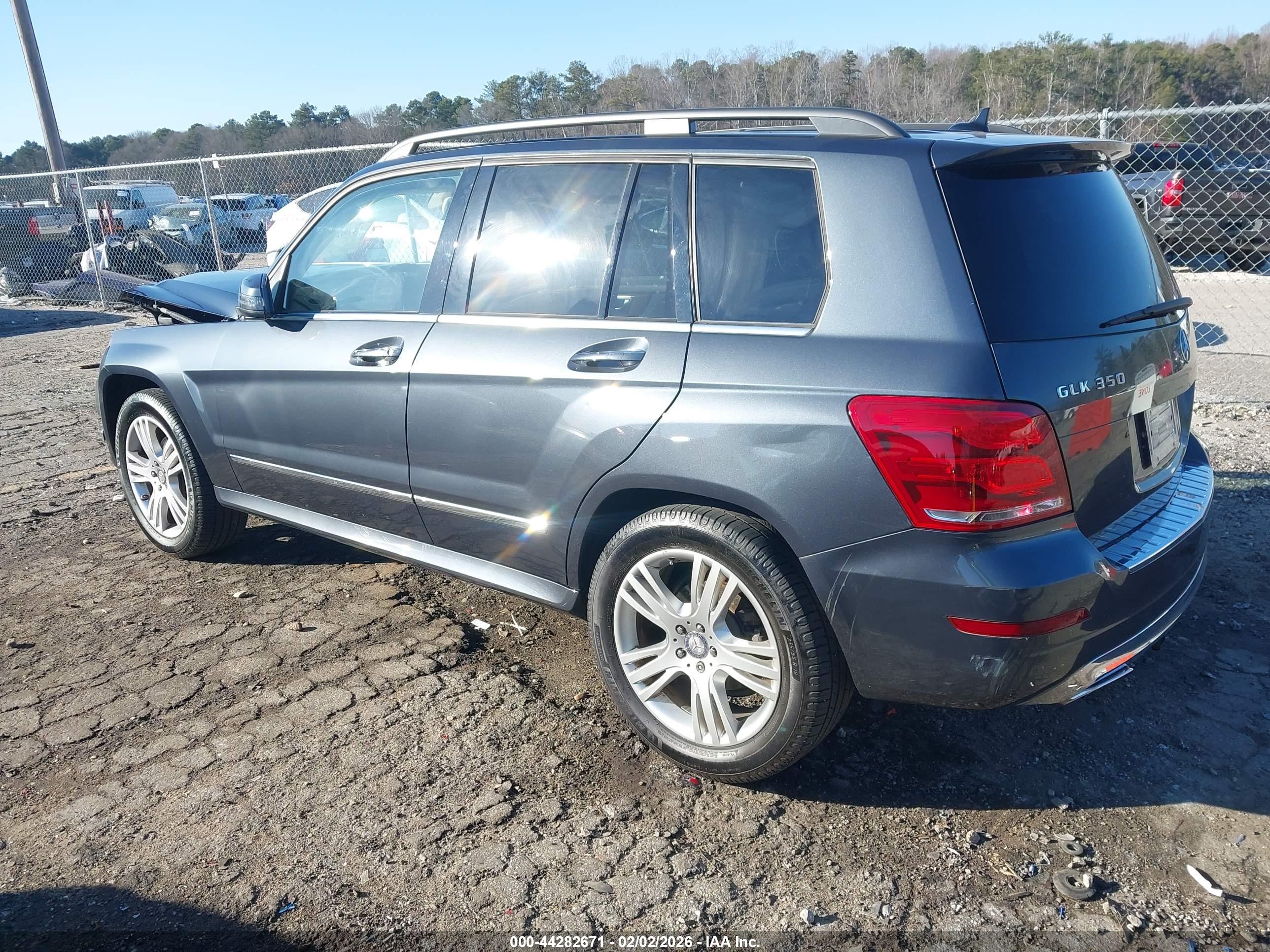 MERCEDES-BENZ GLK image 3
