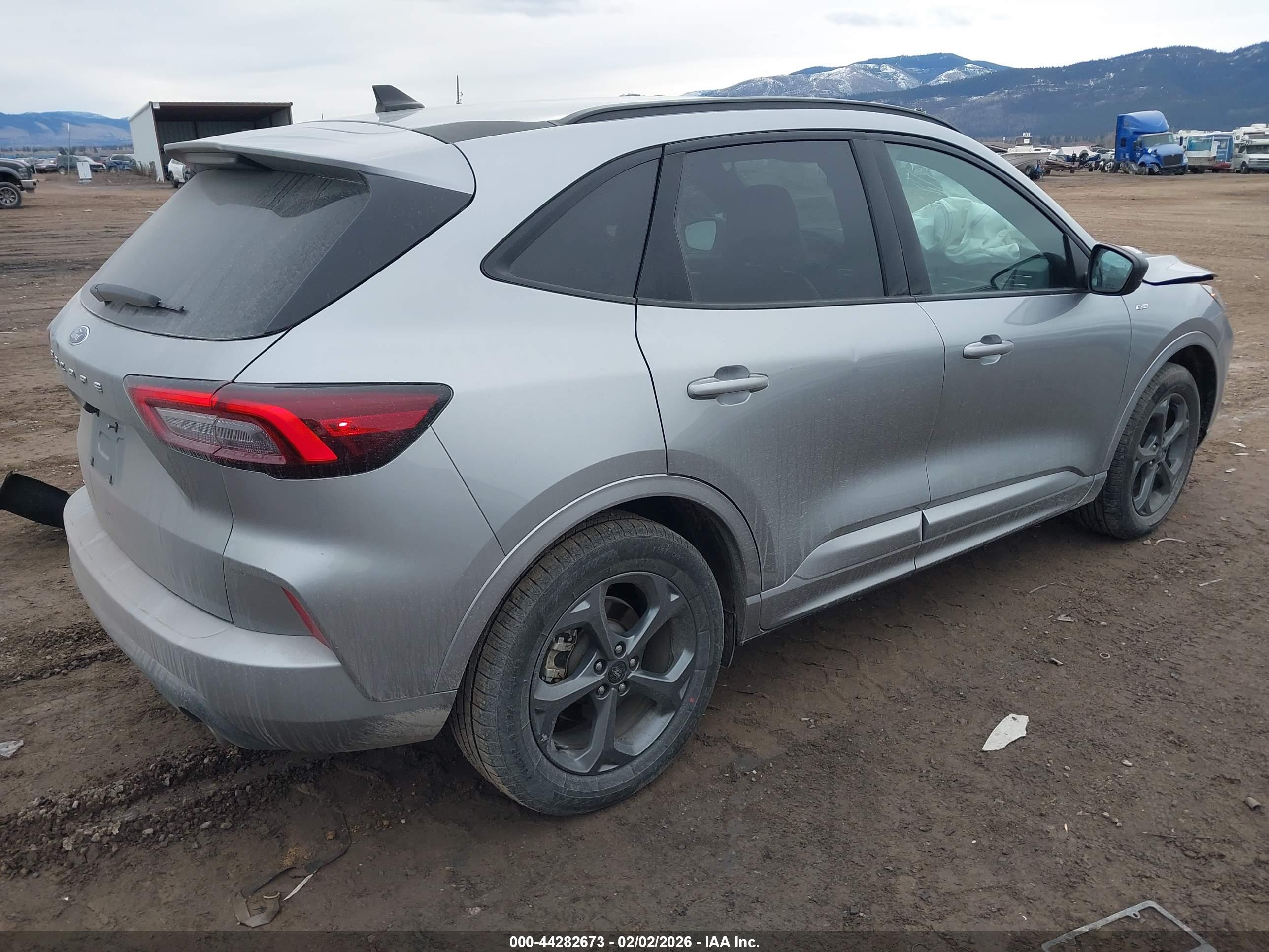 FORD ESCAPE image 4