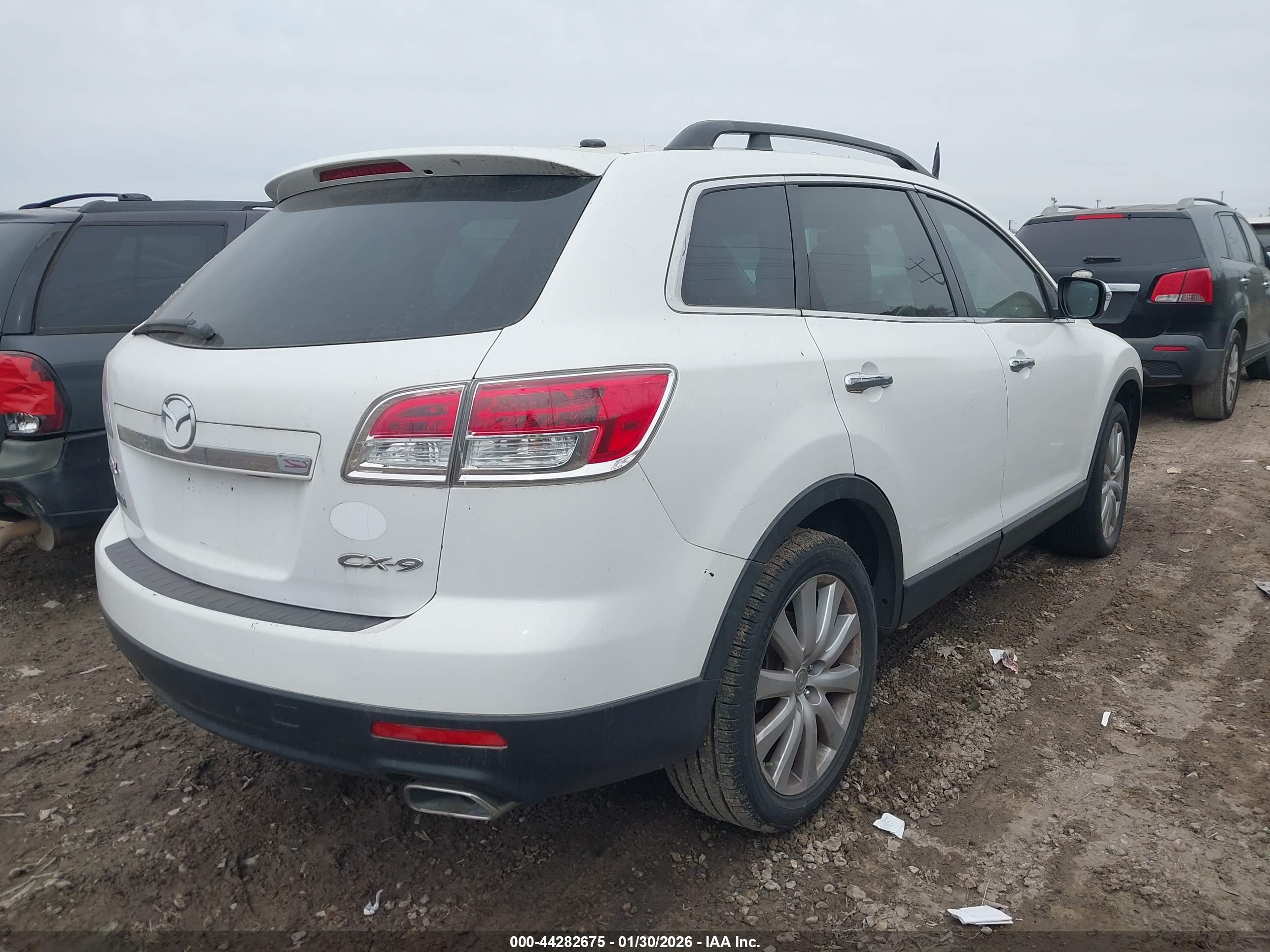 MAZDA CX-9 image 4