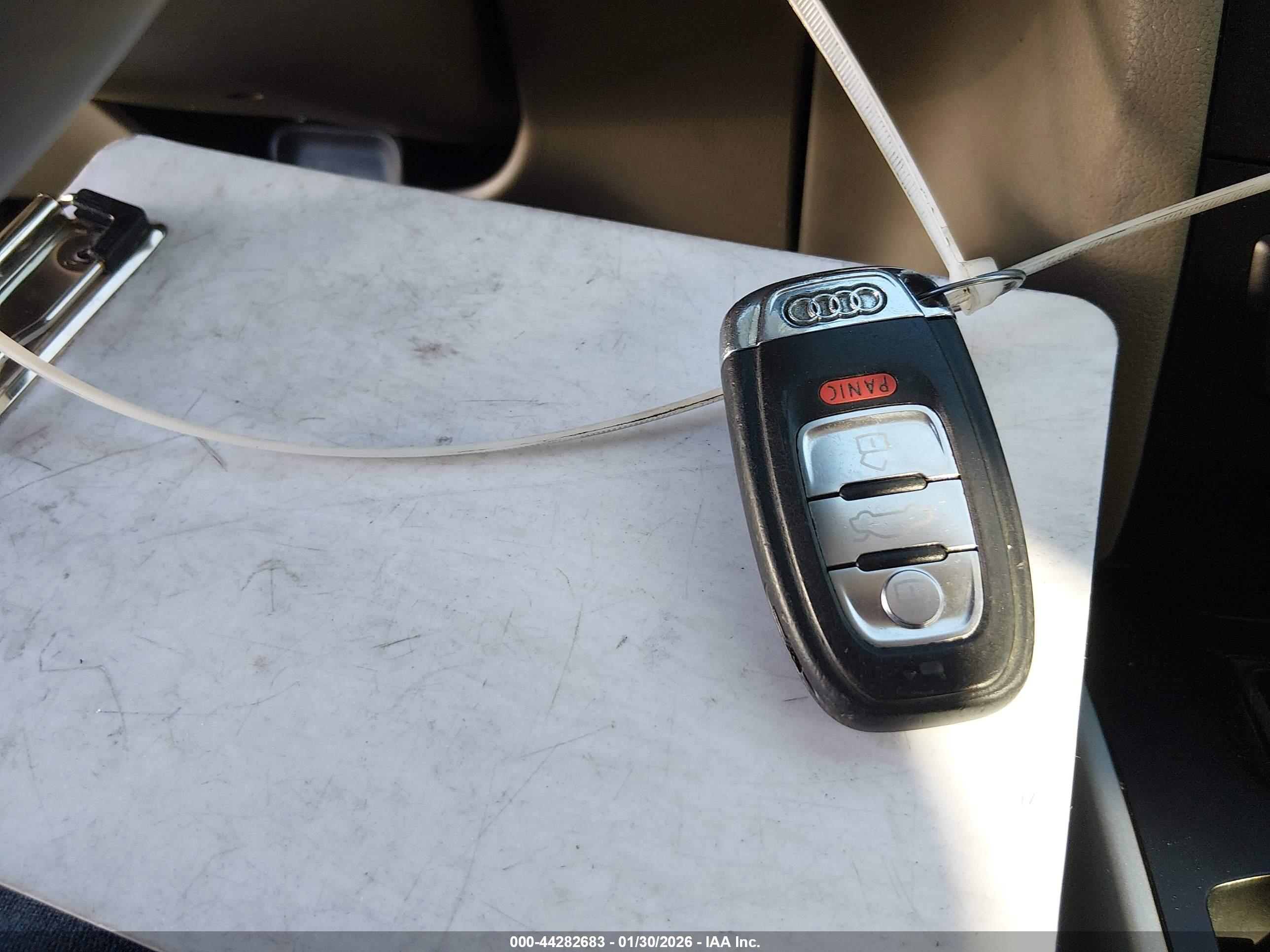 AUDI A4 image 11