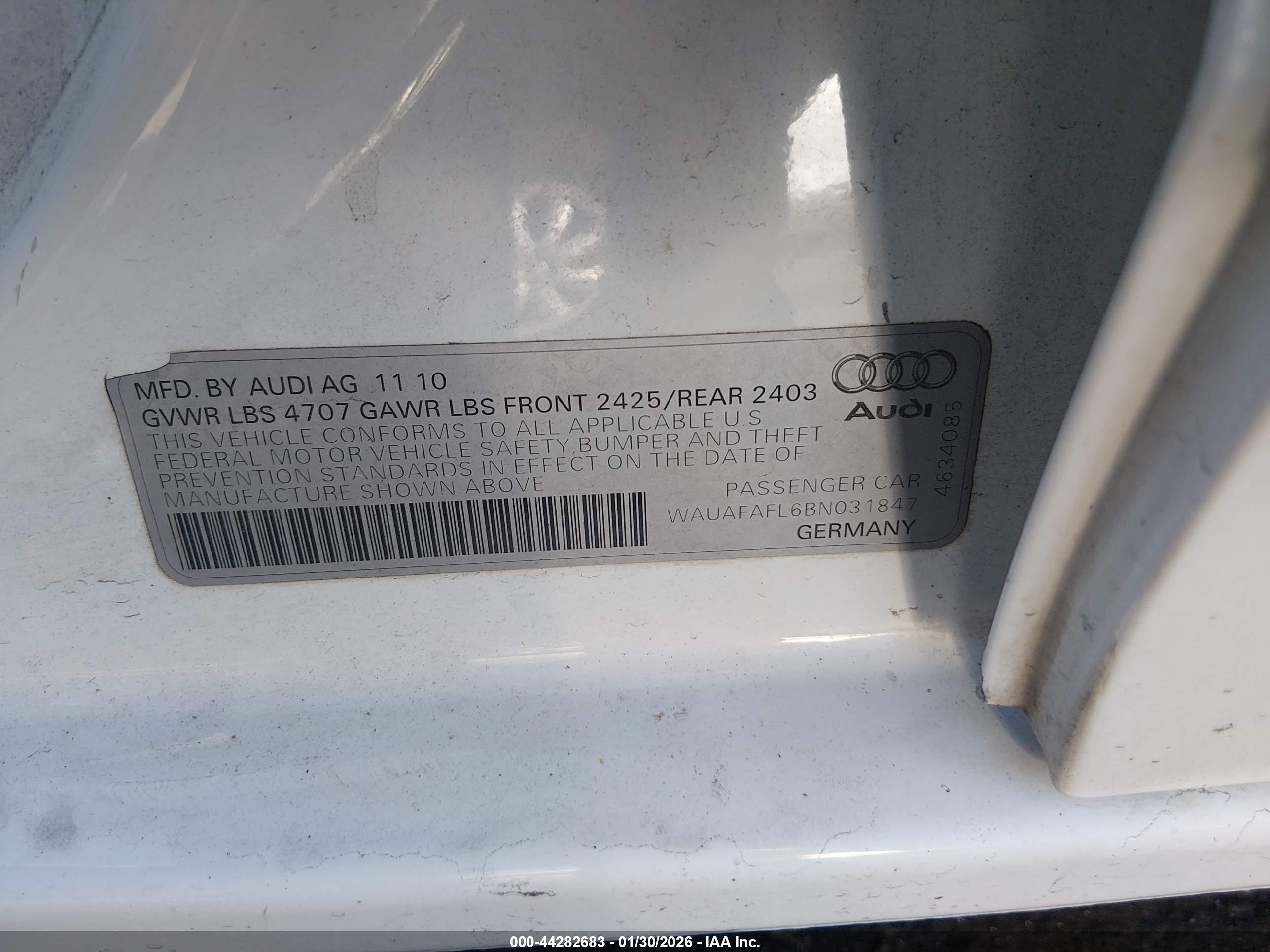 AUDI A4 image 9