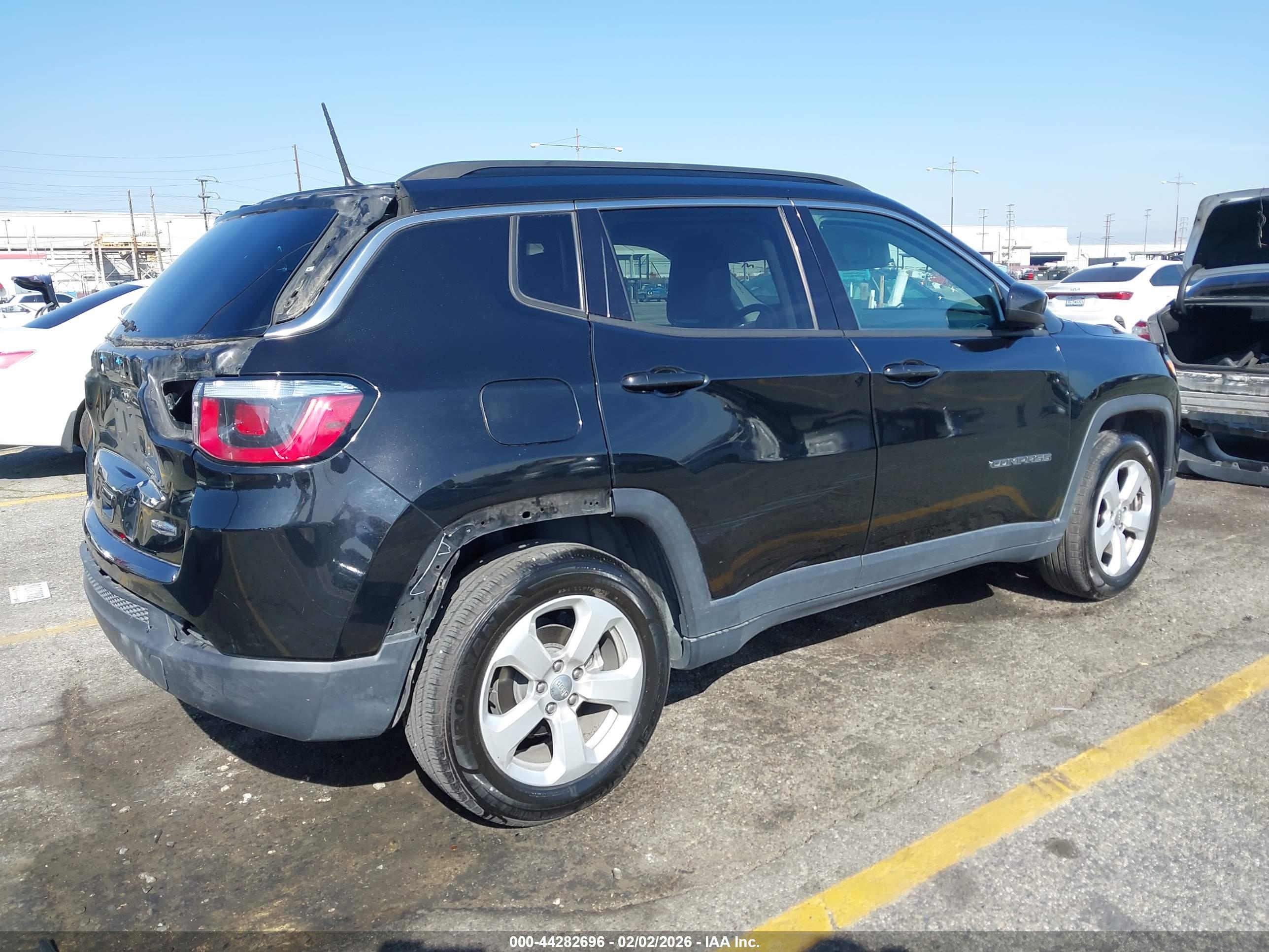 JEEP COMPASS image 4