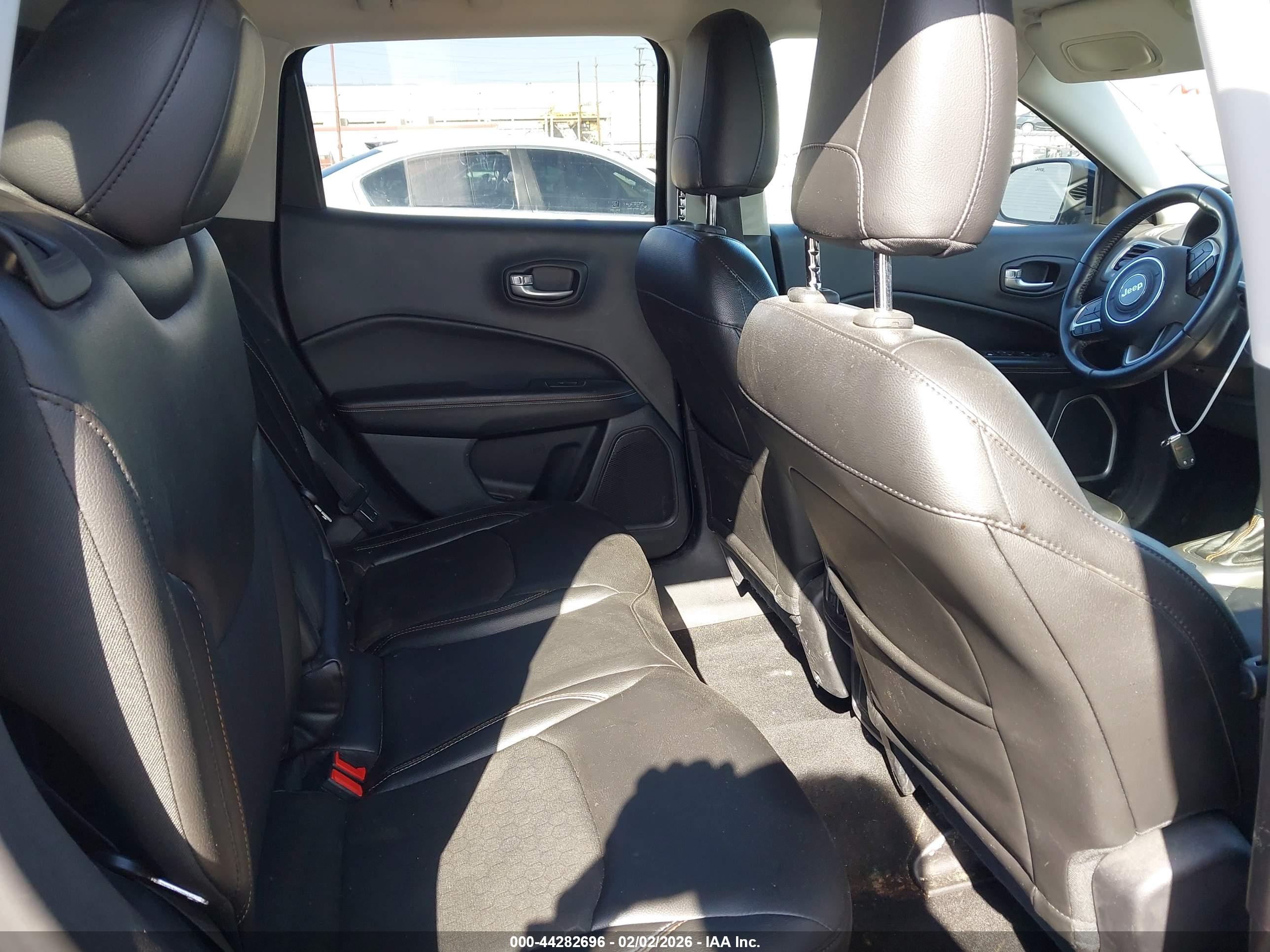 JEEP COMPASS image 8