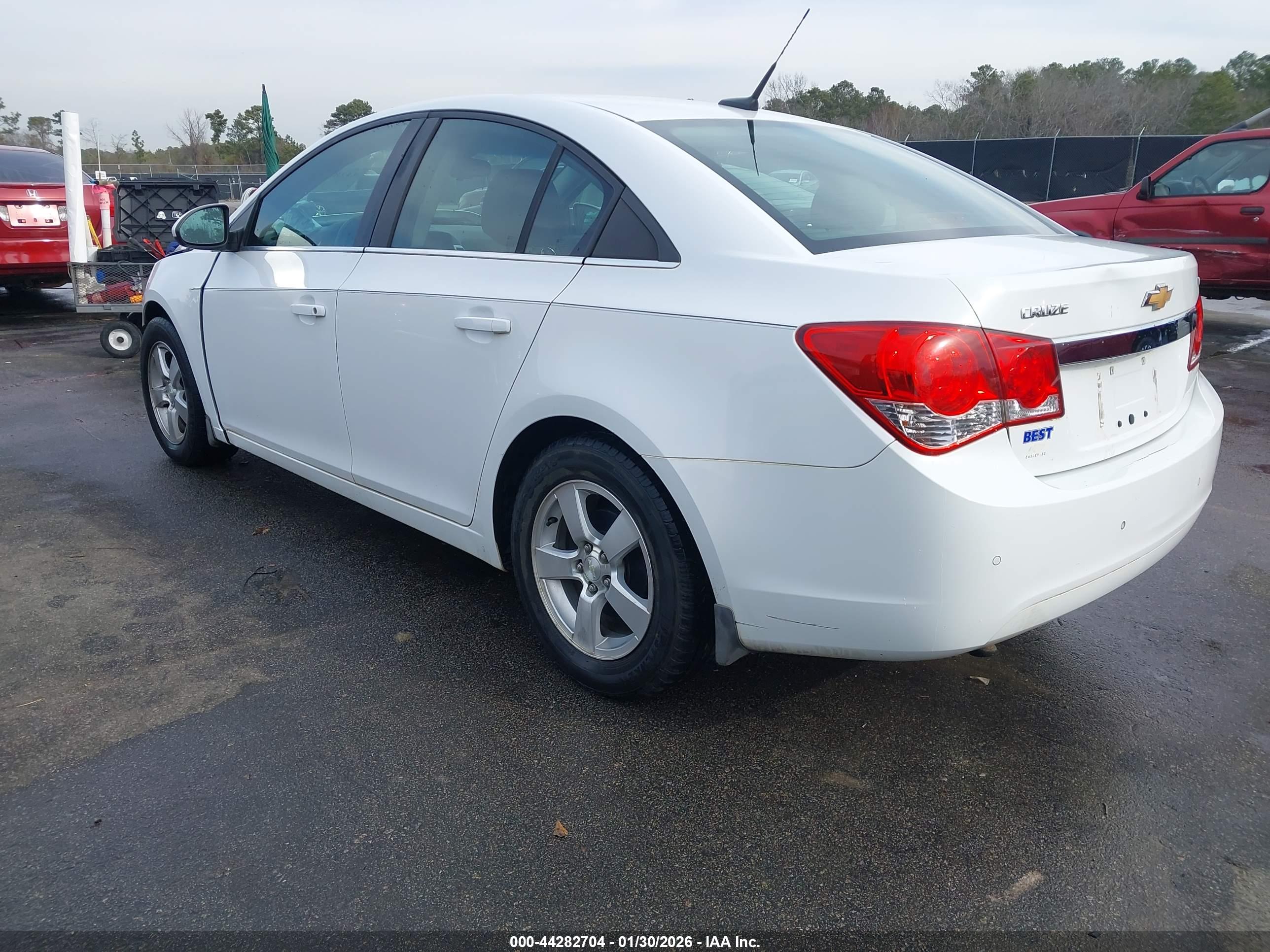 CHEVROLET CRUZE image 3