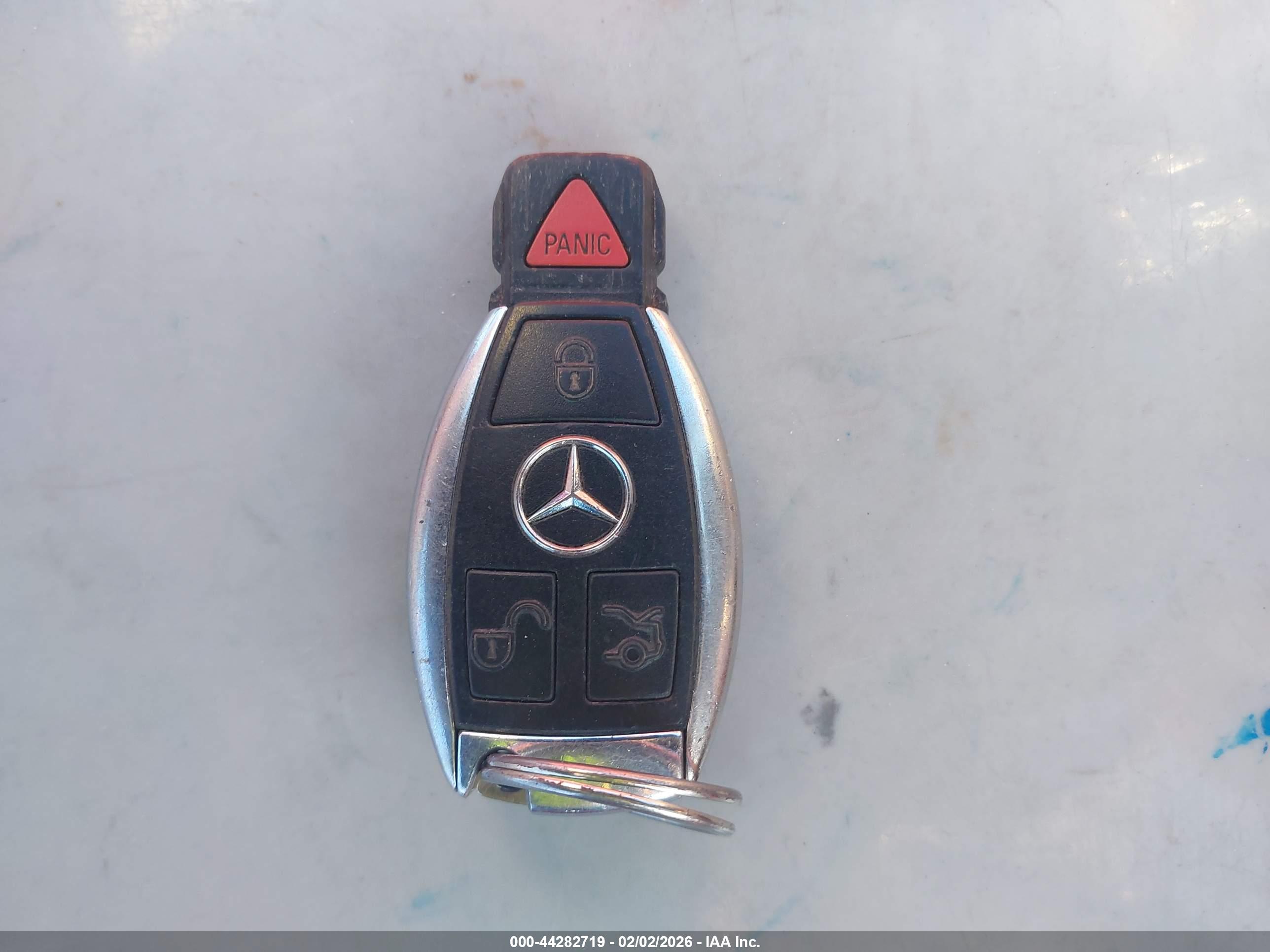 MERCEDES-BENZ C image 11