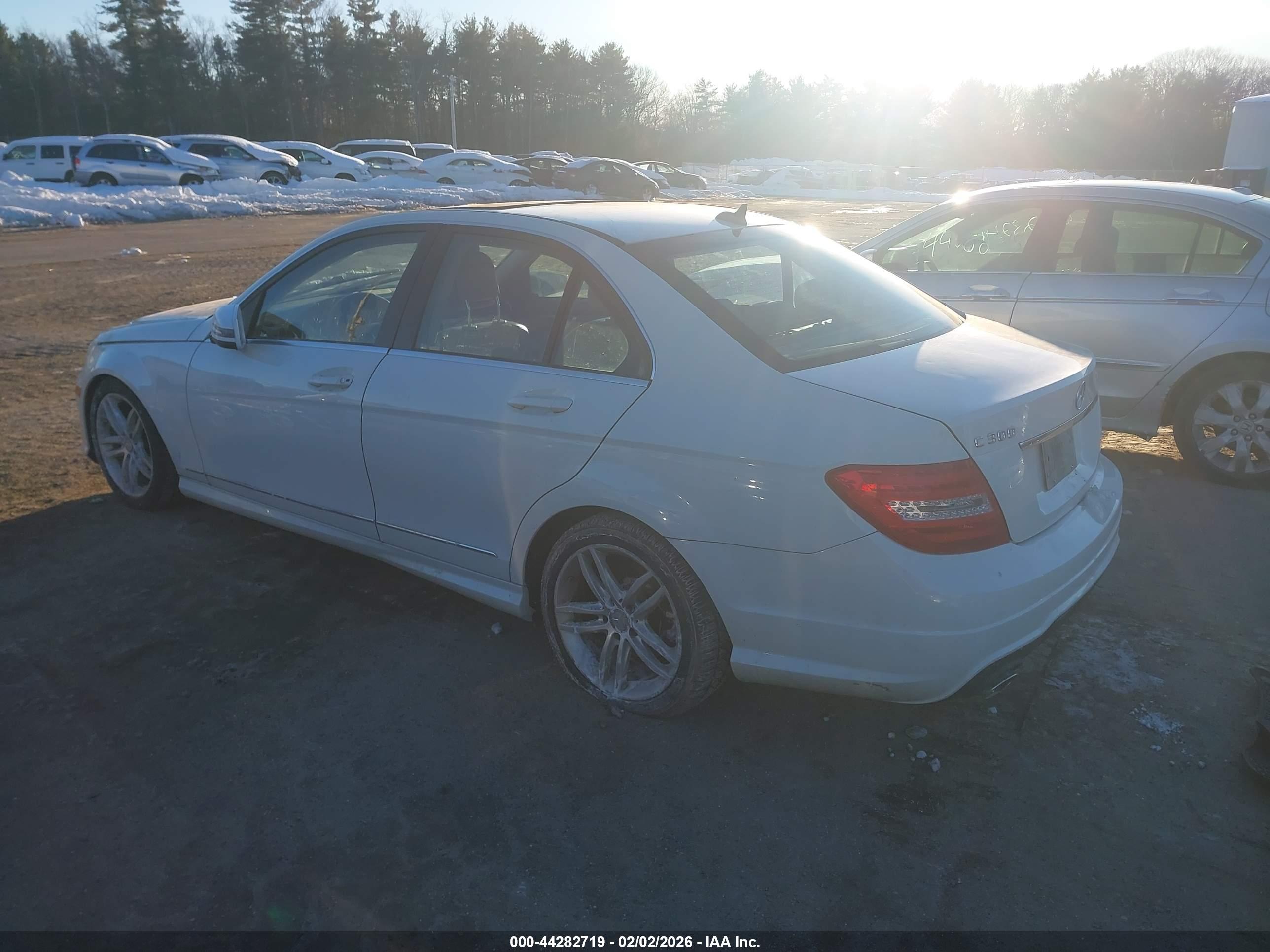 MERCEDES-BENZ C image 3