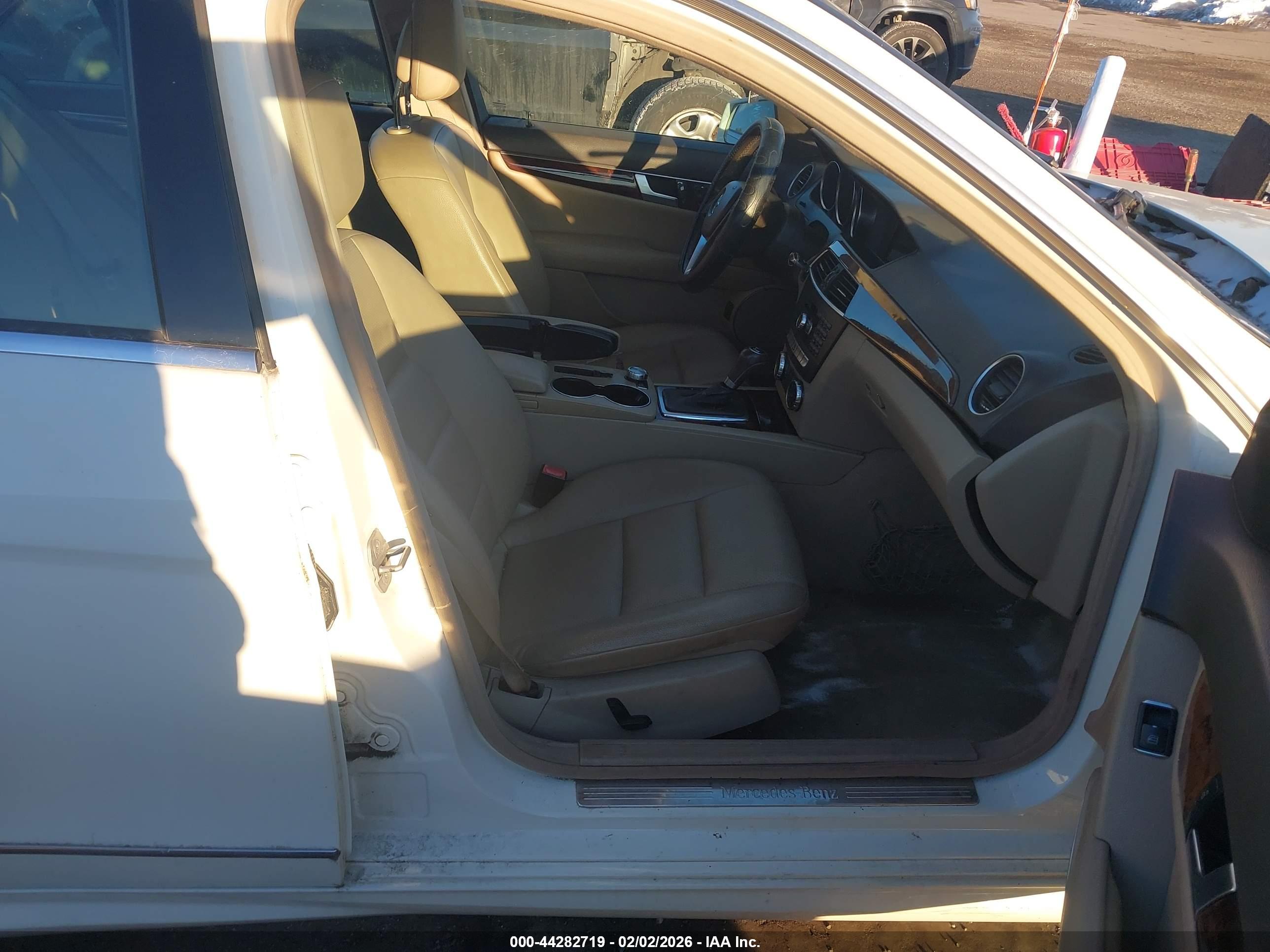 MERCEDES-BENZ C image 5