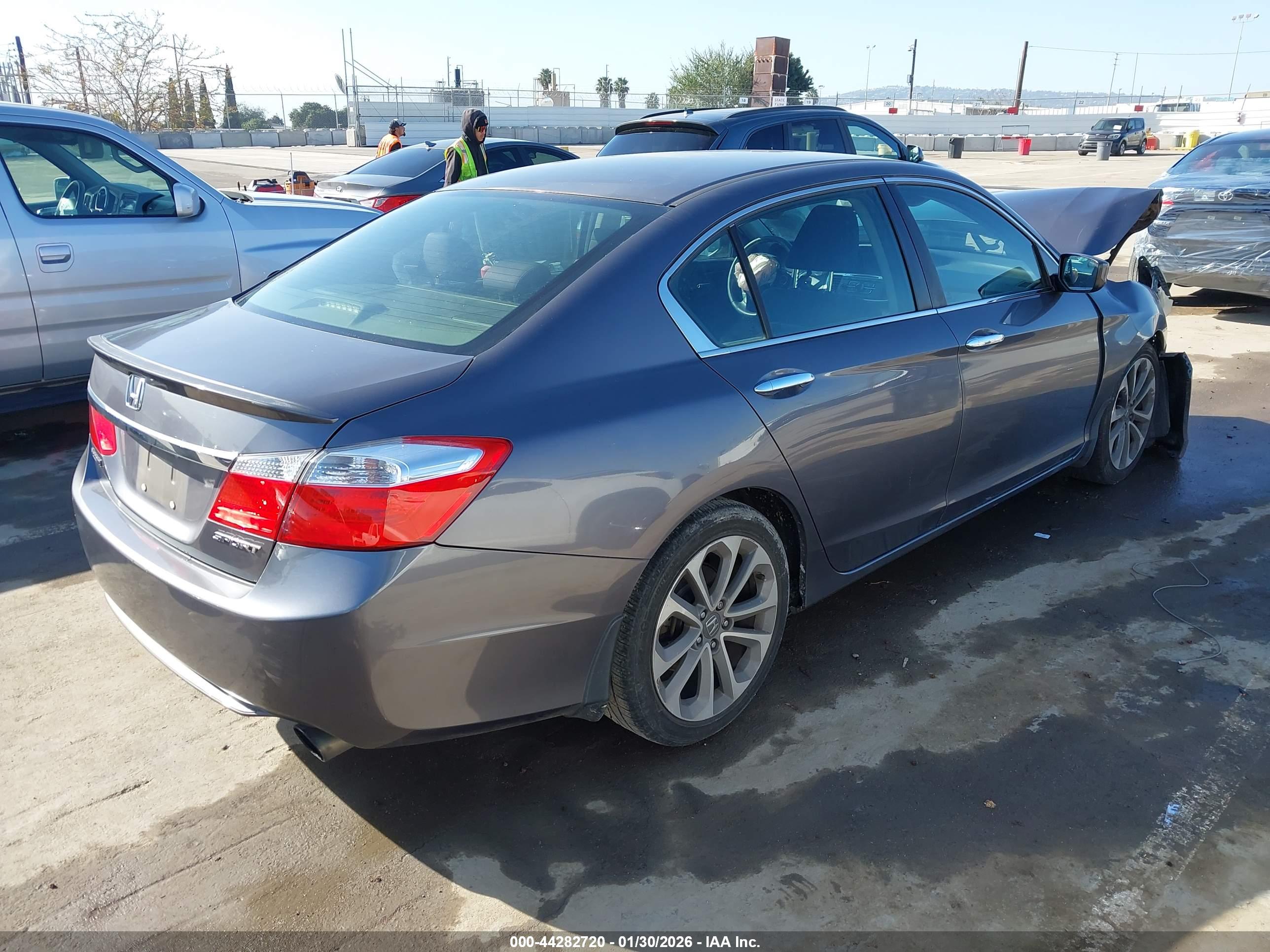 HONDA ACCORD image 4