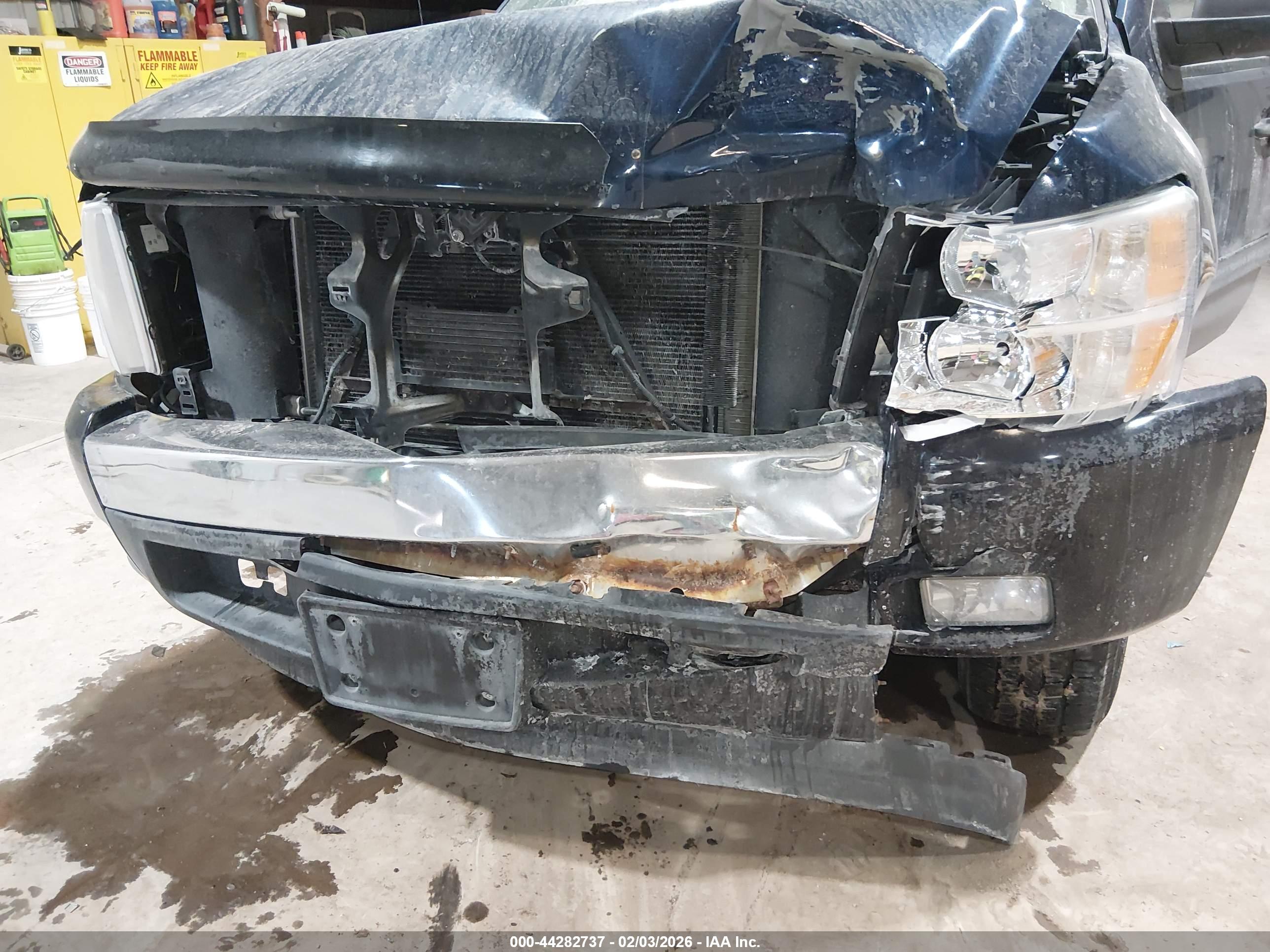 CHEVROLET SILVERADO image 6