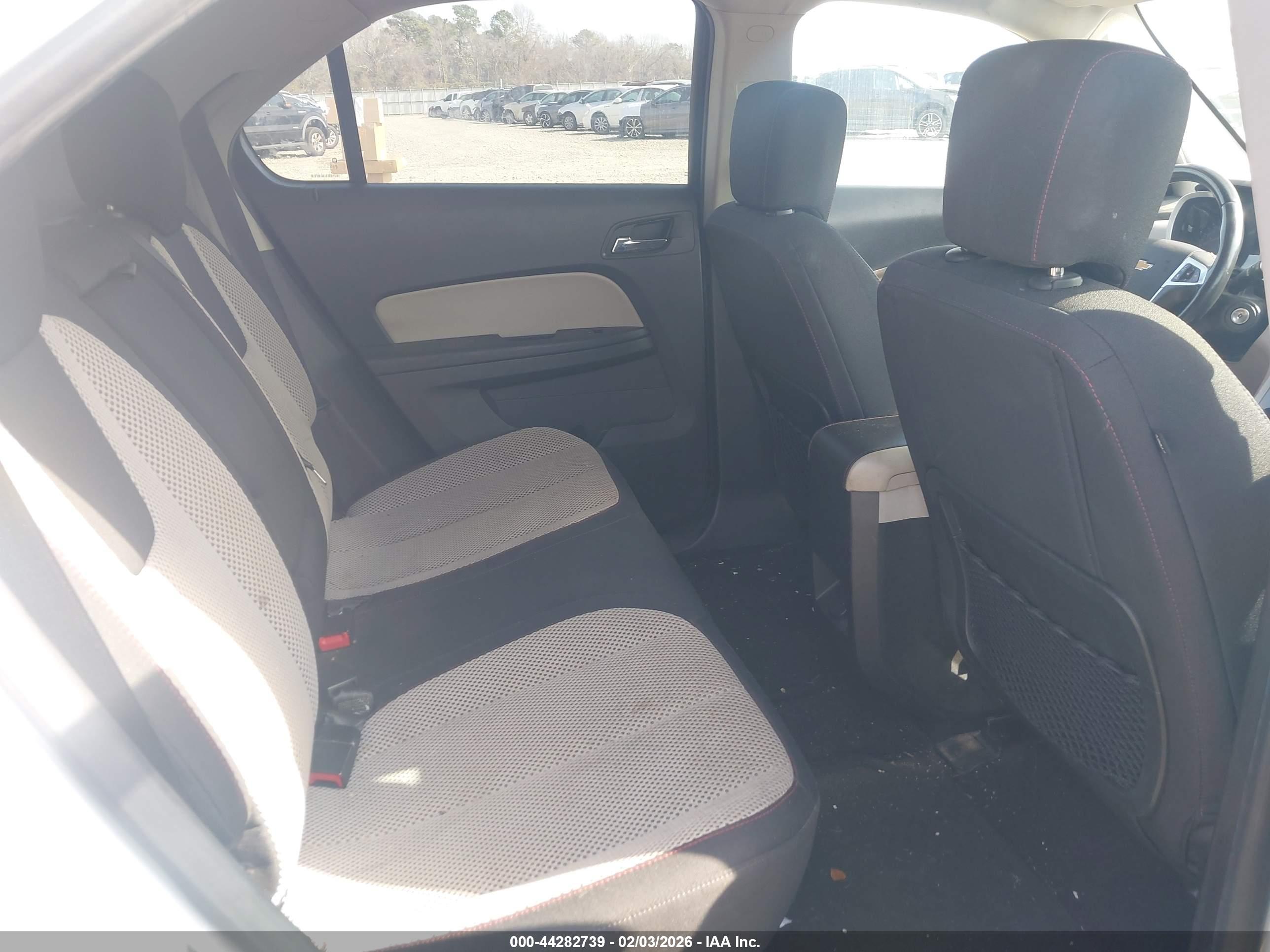 CHEVROLET EQUINOX image 8