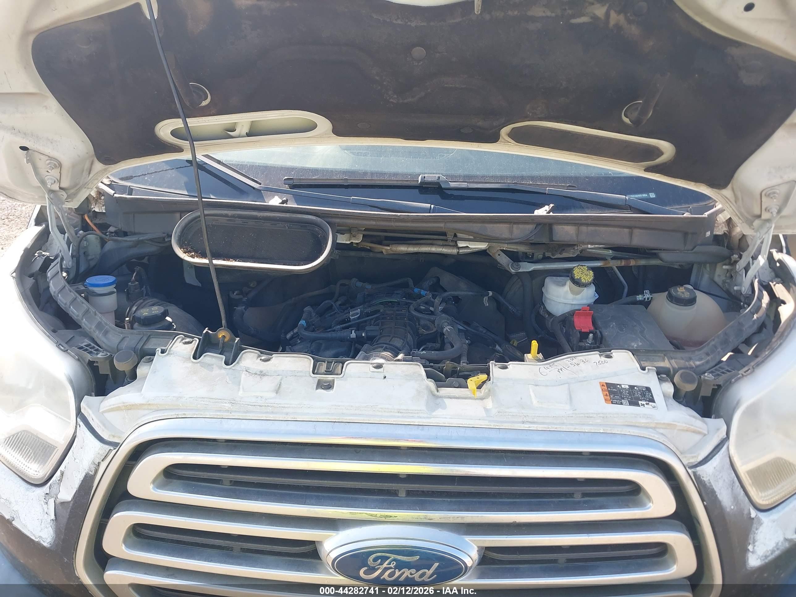 FORD TRANSIT-250 image 10