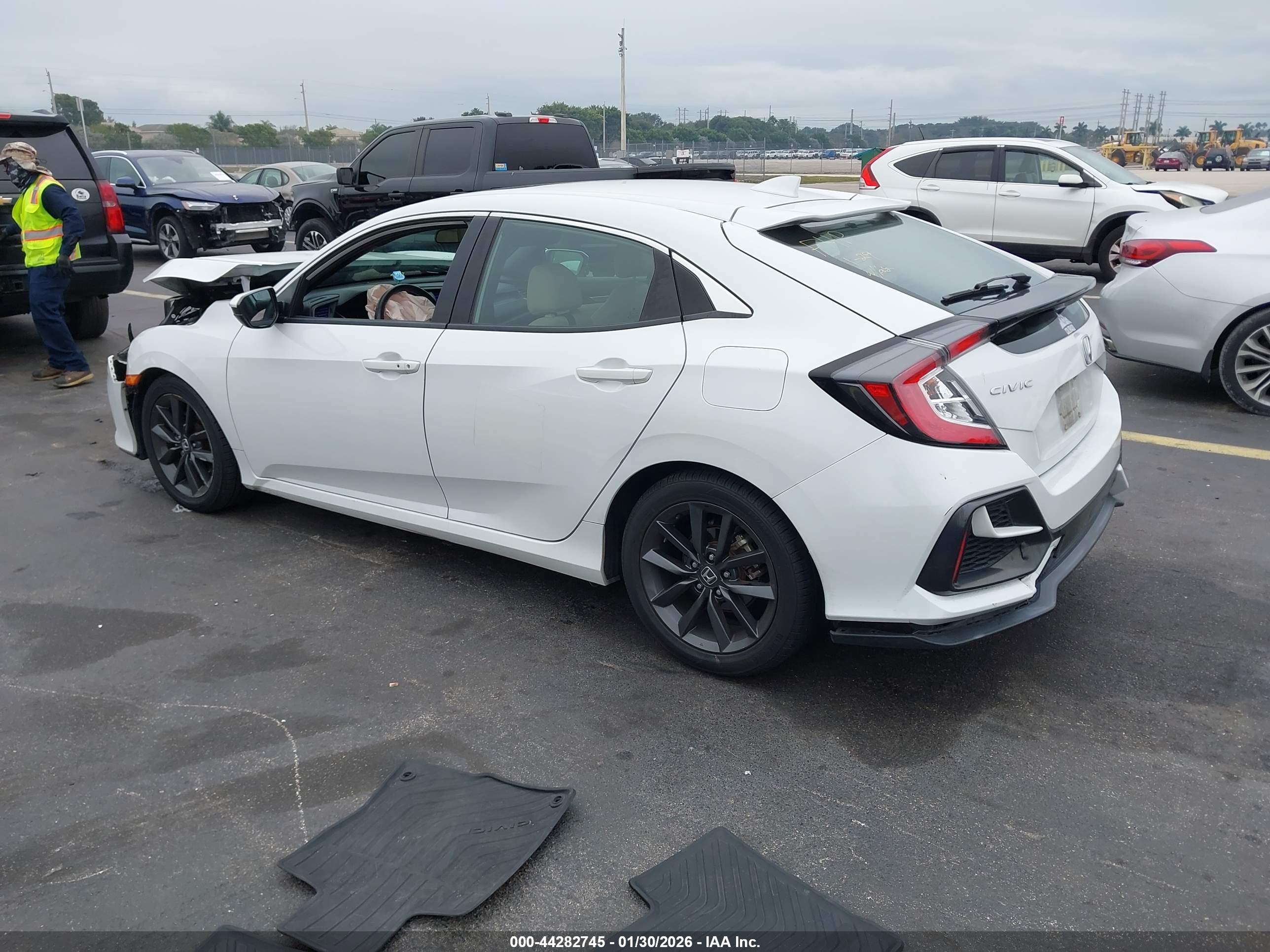 HONDA CIVIC image 3