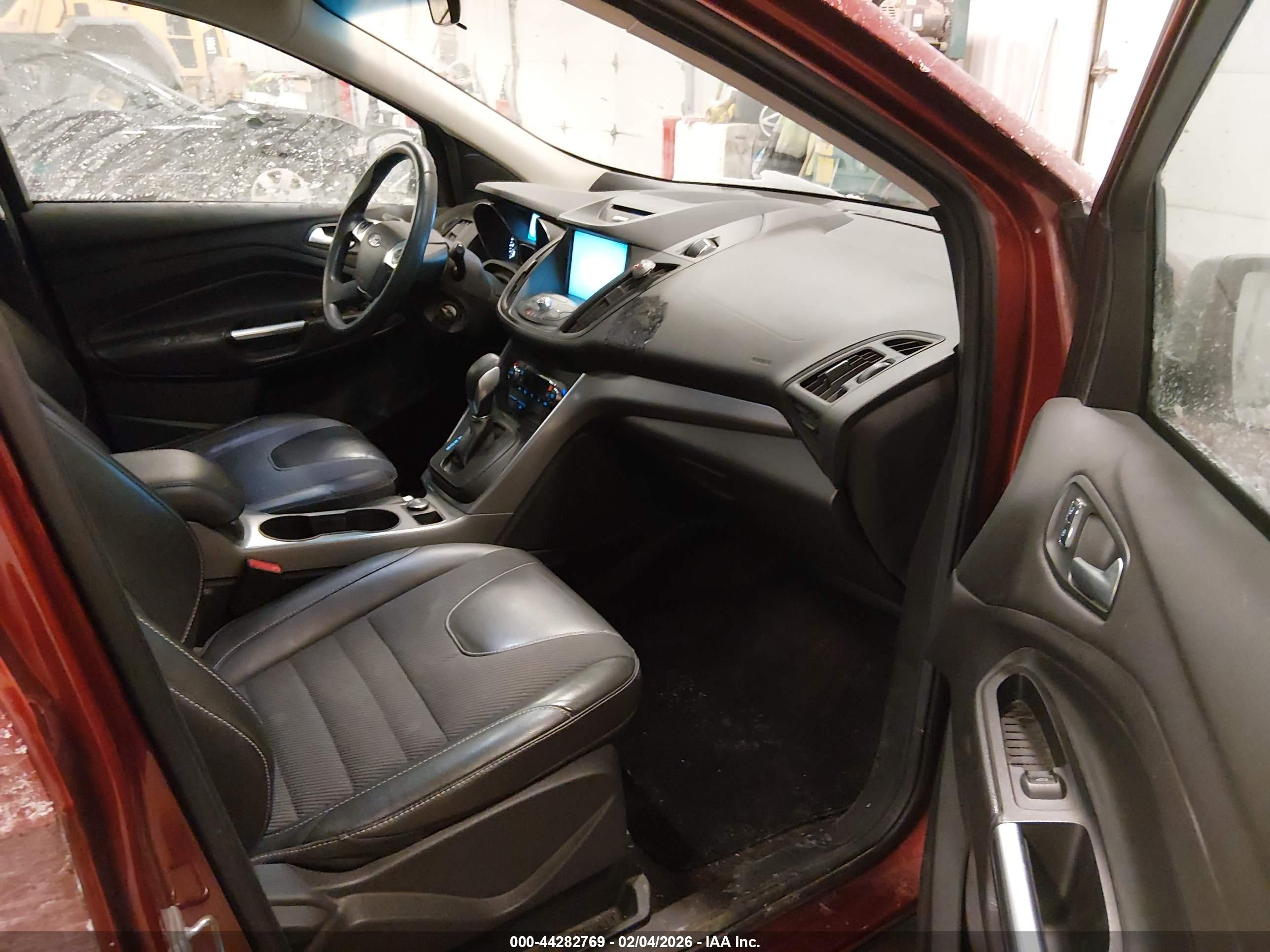 FORD ESCAPE image 5