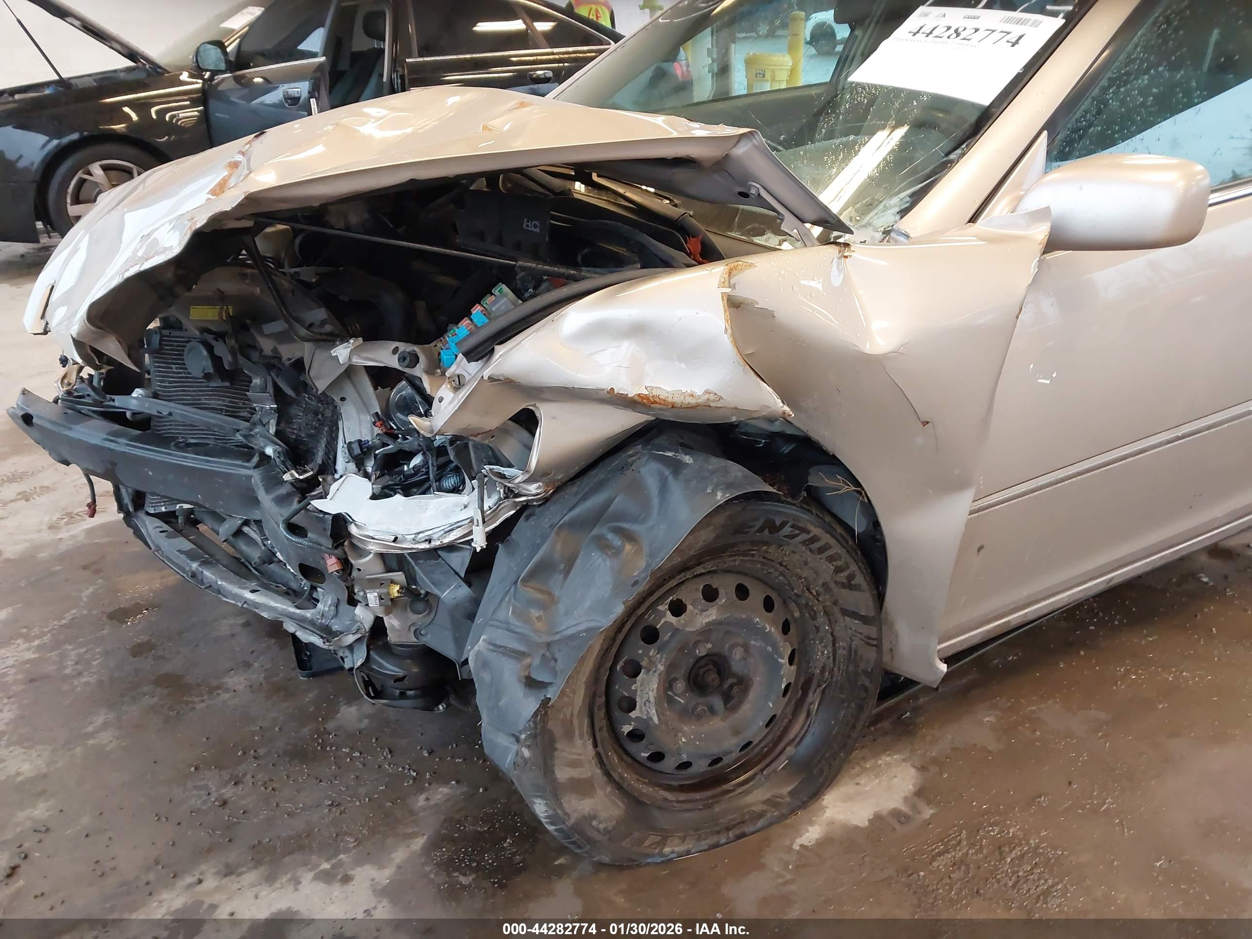 TOYOTA CAMRY image 6