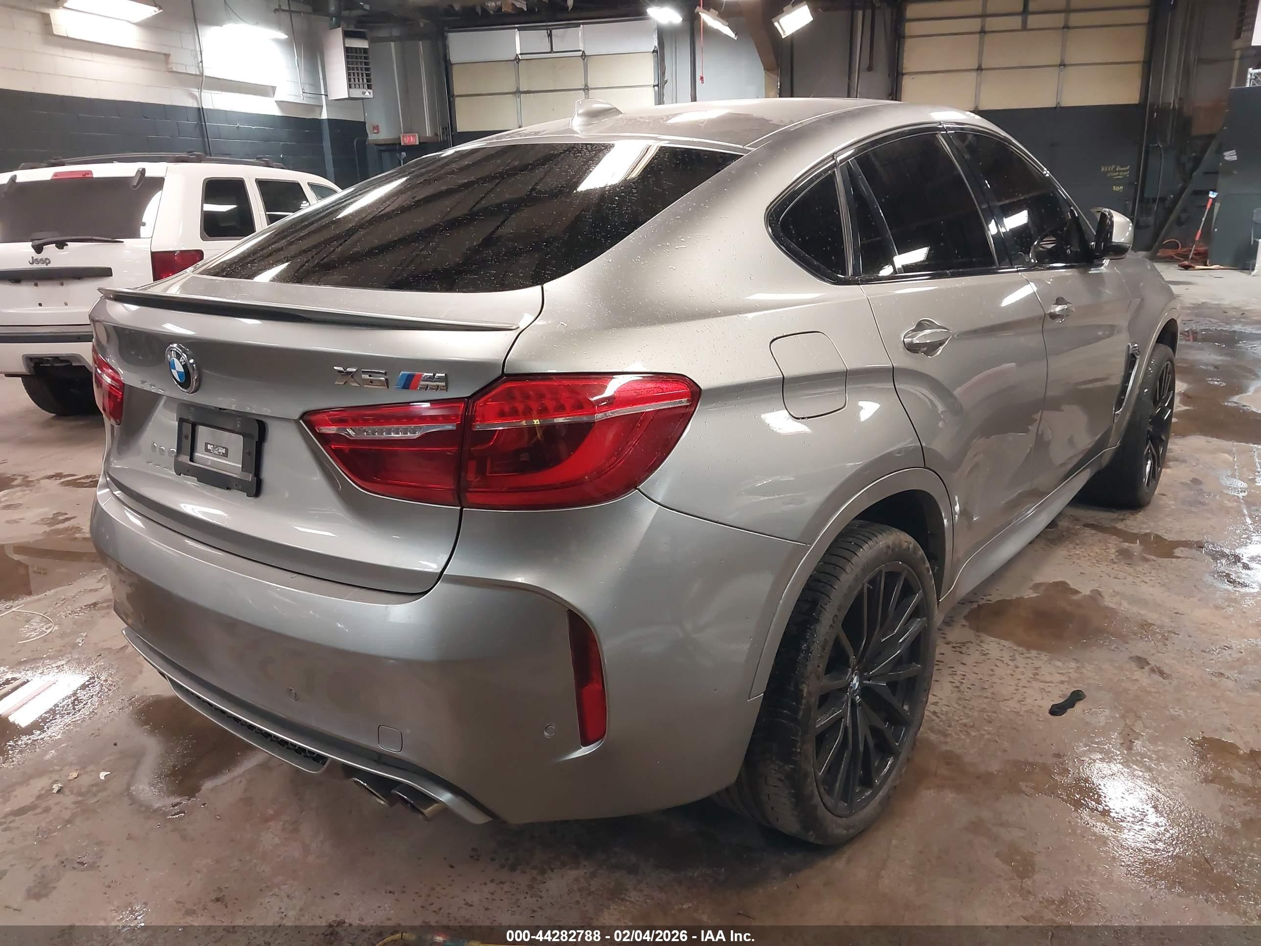 BMW X6 image 4