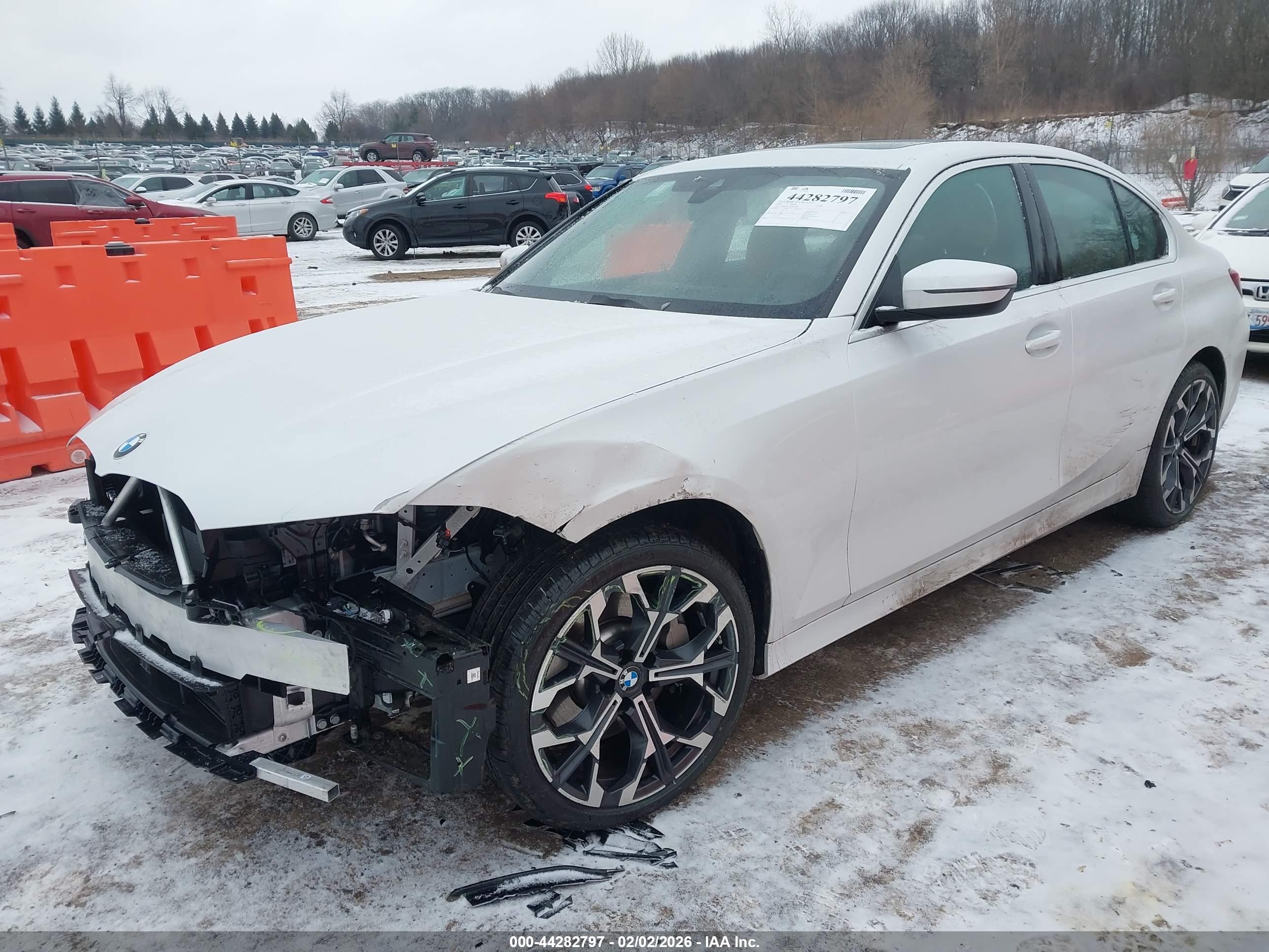 BMW 330I image 2