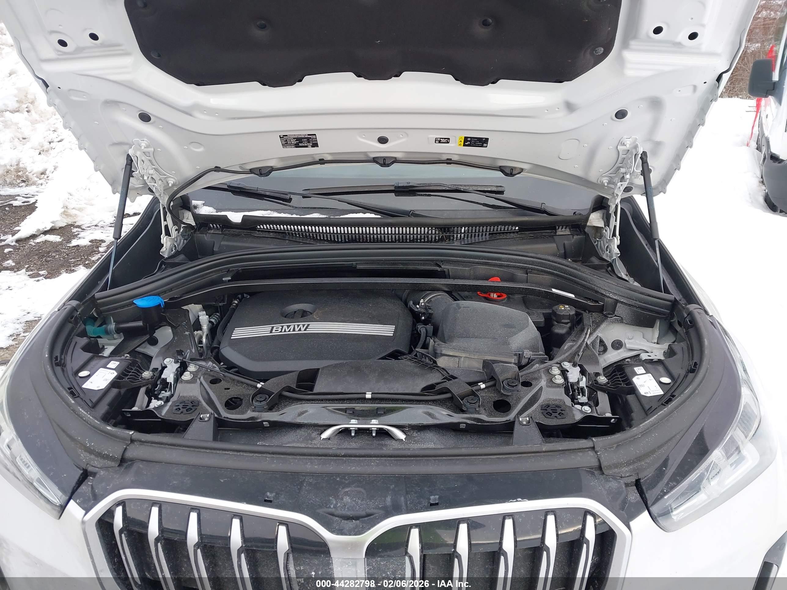 BMW X1 image 10