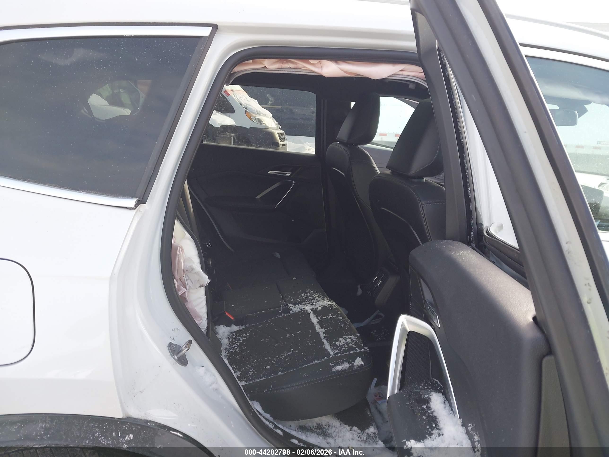 BMW X1 image 8