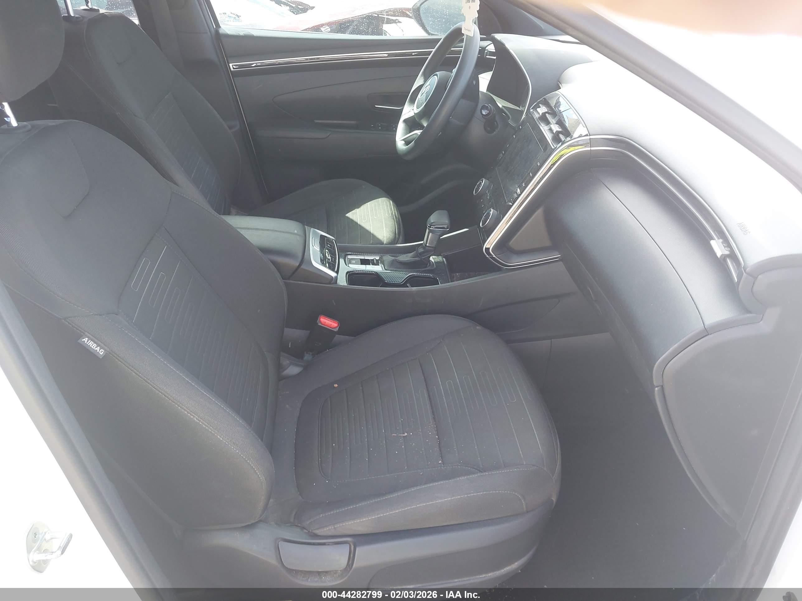HYUNDAI SANTA image 5