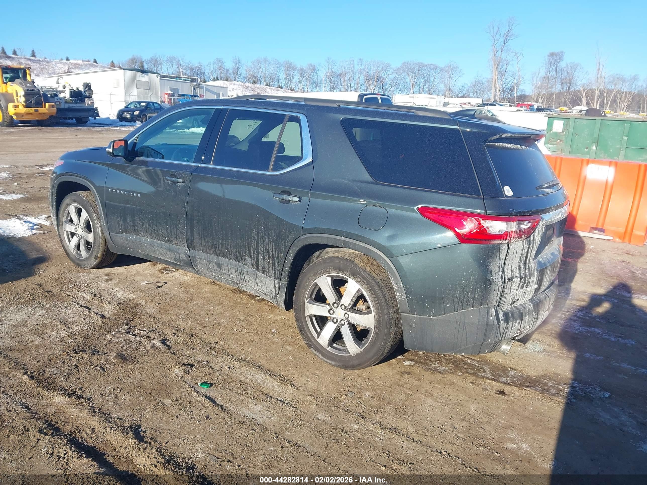 CHEVROLET TRAVERSE image 3