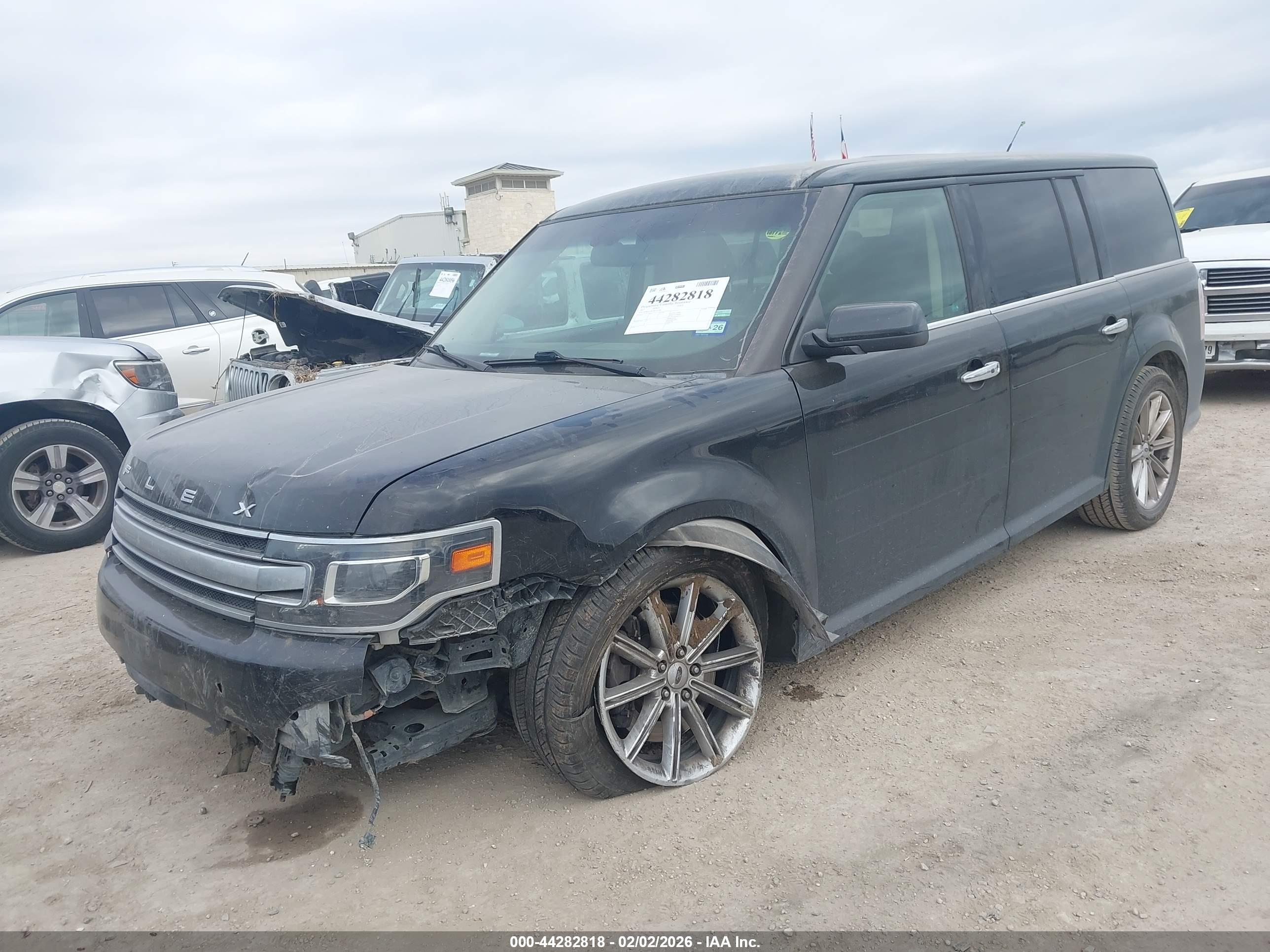 FORD FLEX image 2