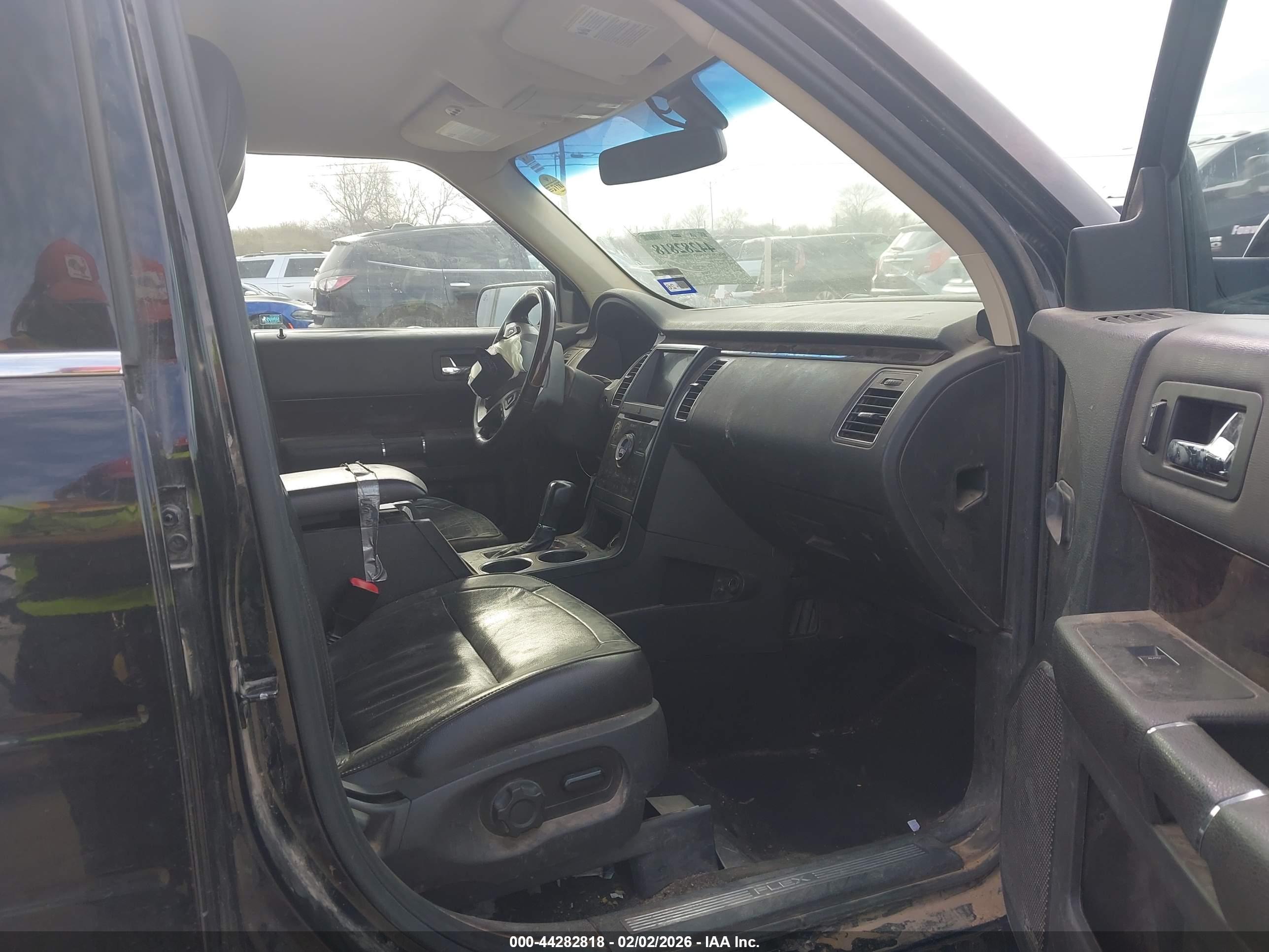 FORD FLEX image 5