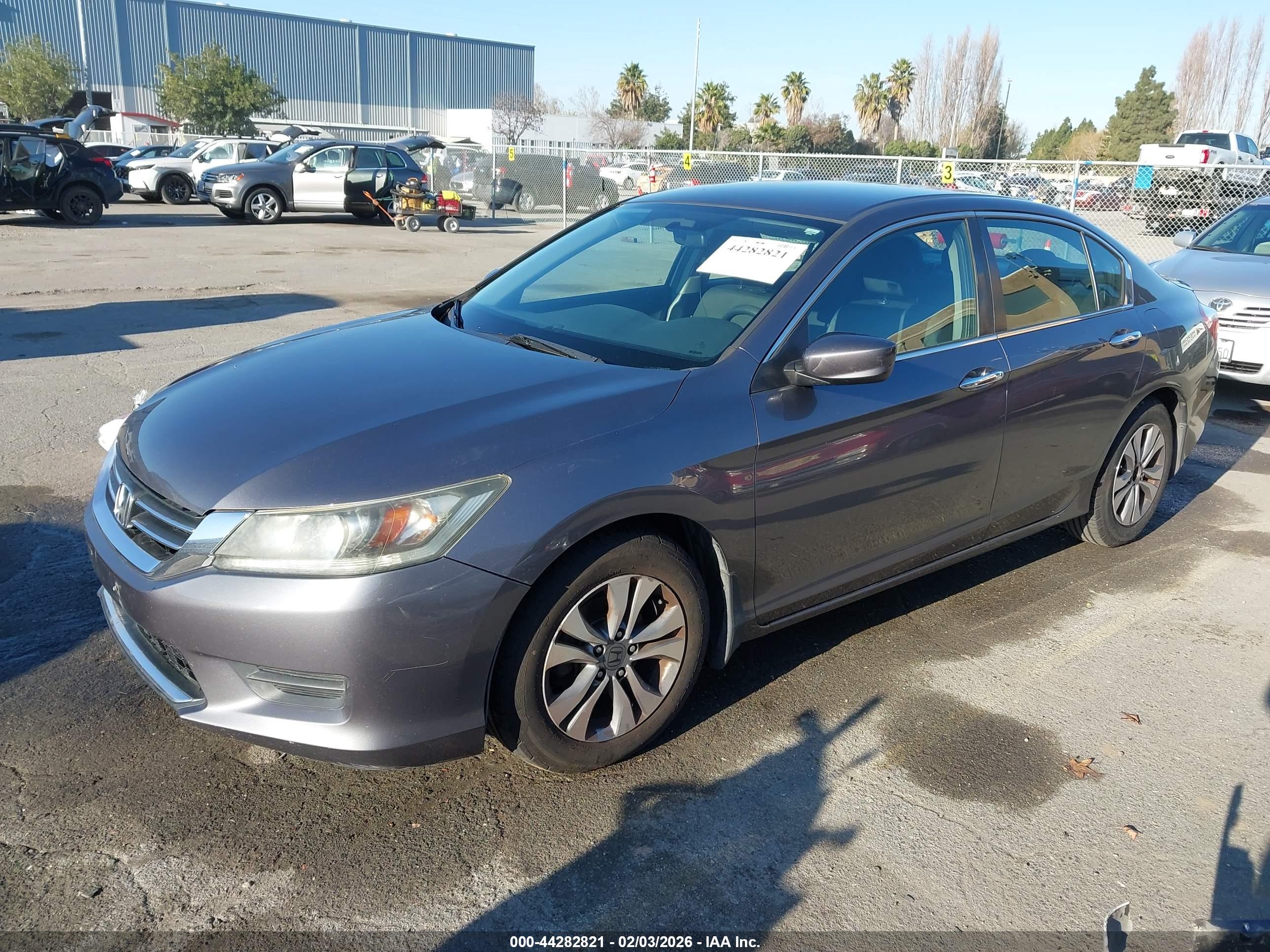 HONDA ACCORD image 2