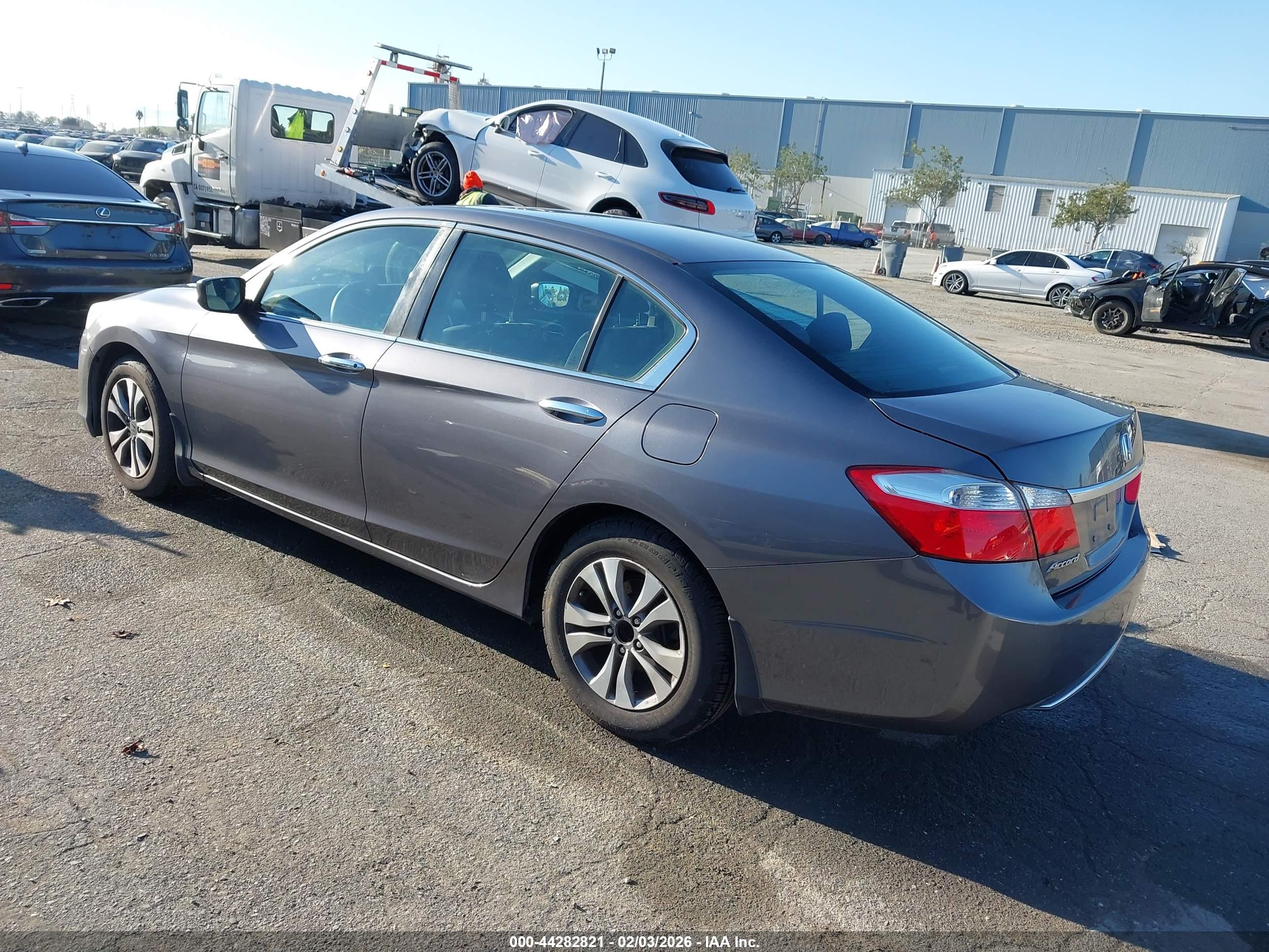 HONDA ACCORD image 3