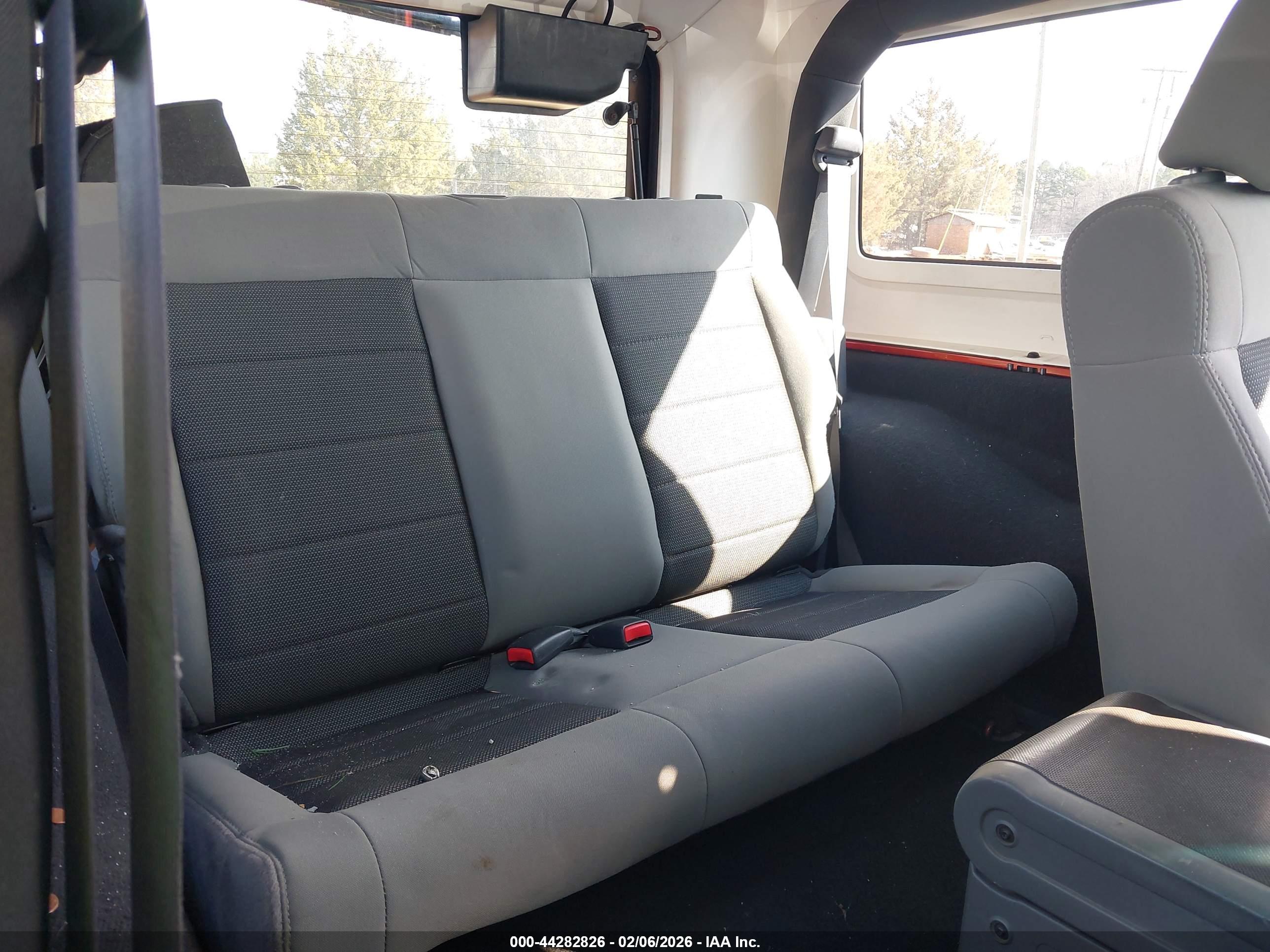 JEEP WRANGLER image 8