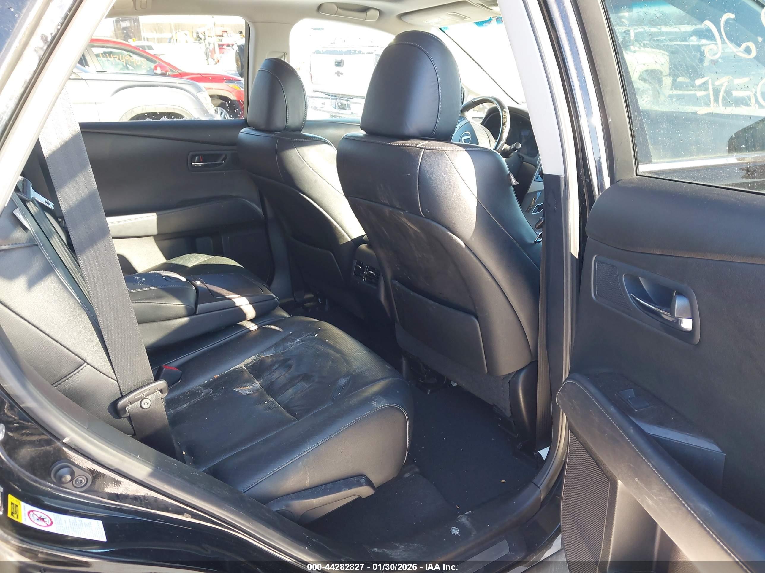 LEXUS RX image 8