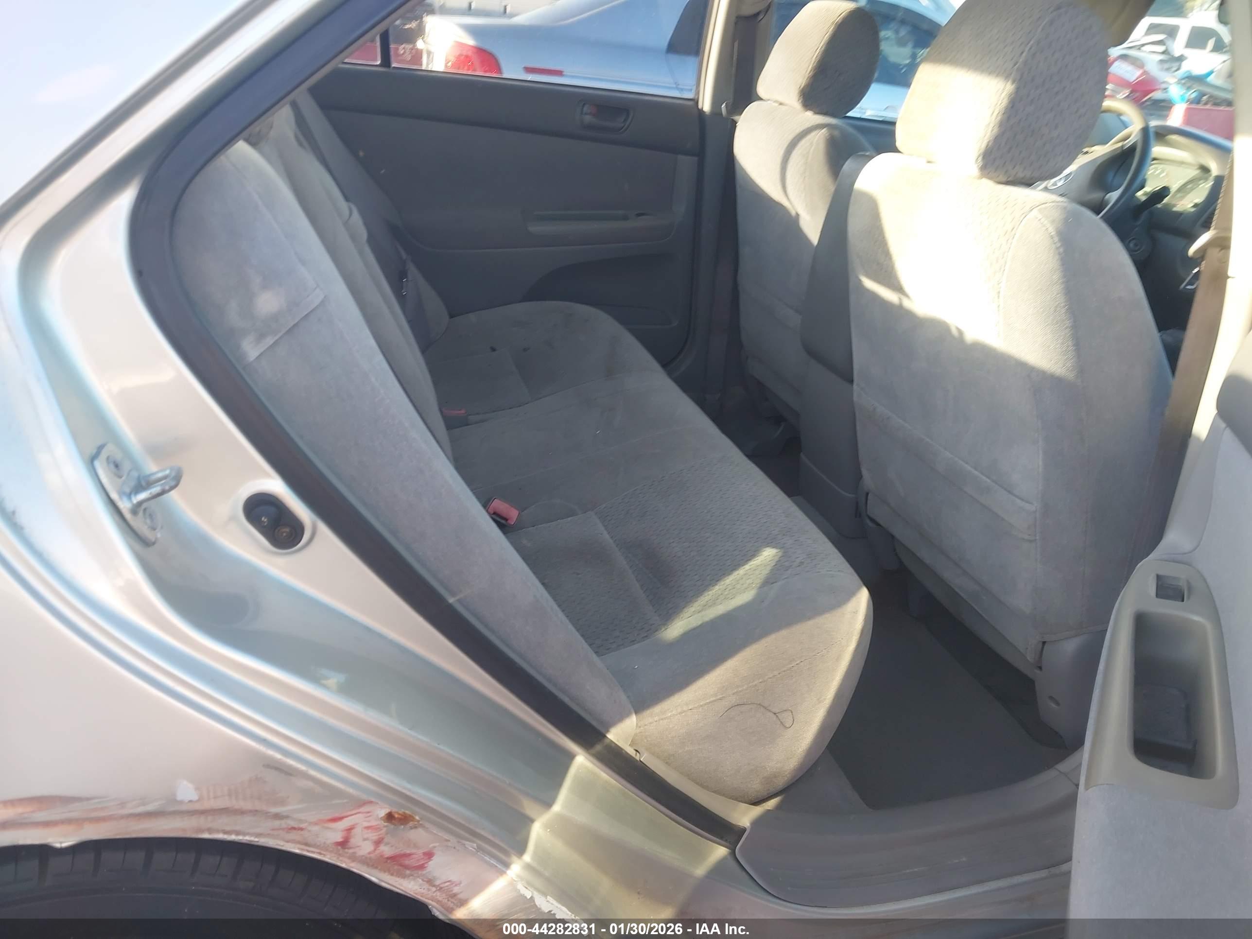 TOYOTA CAMRY image 8