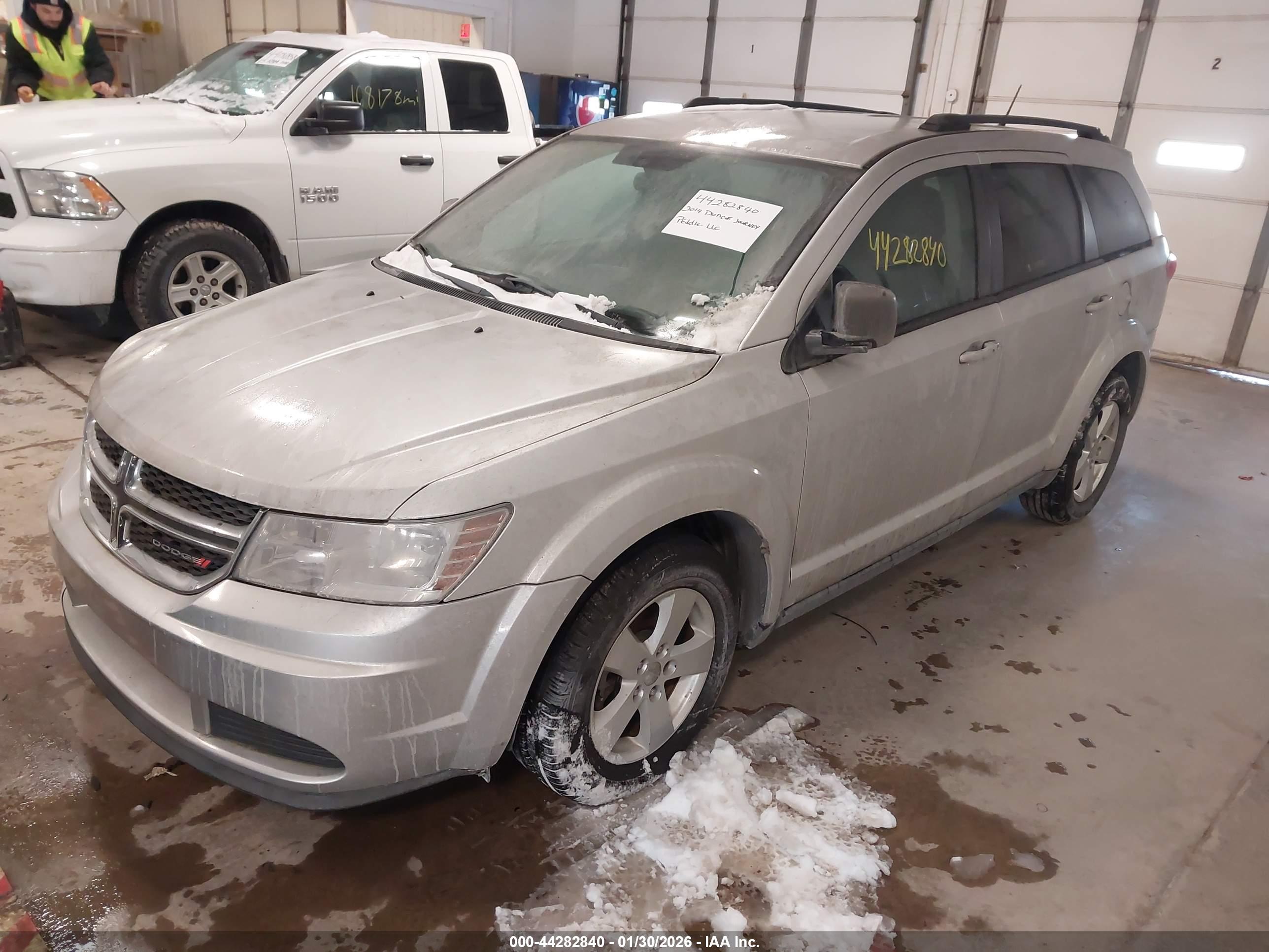 DODGE JOURNEY image 2