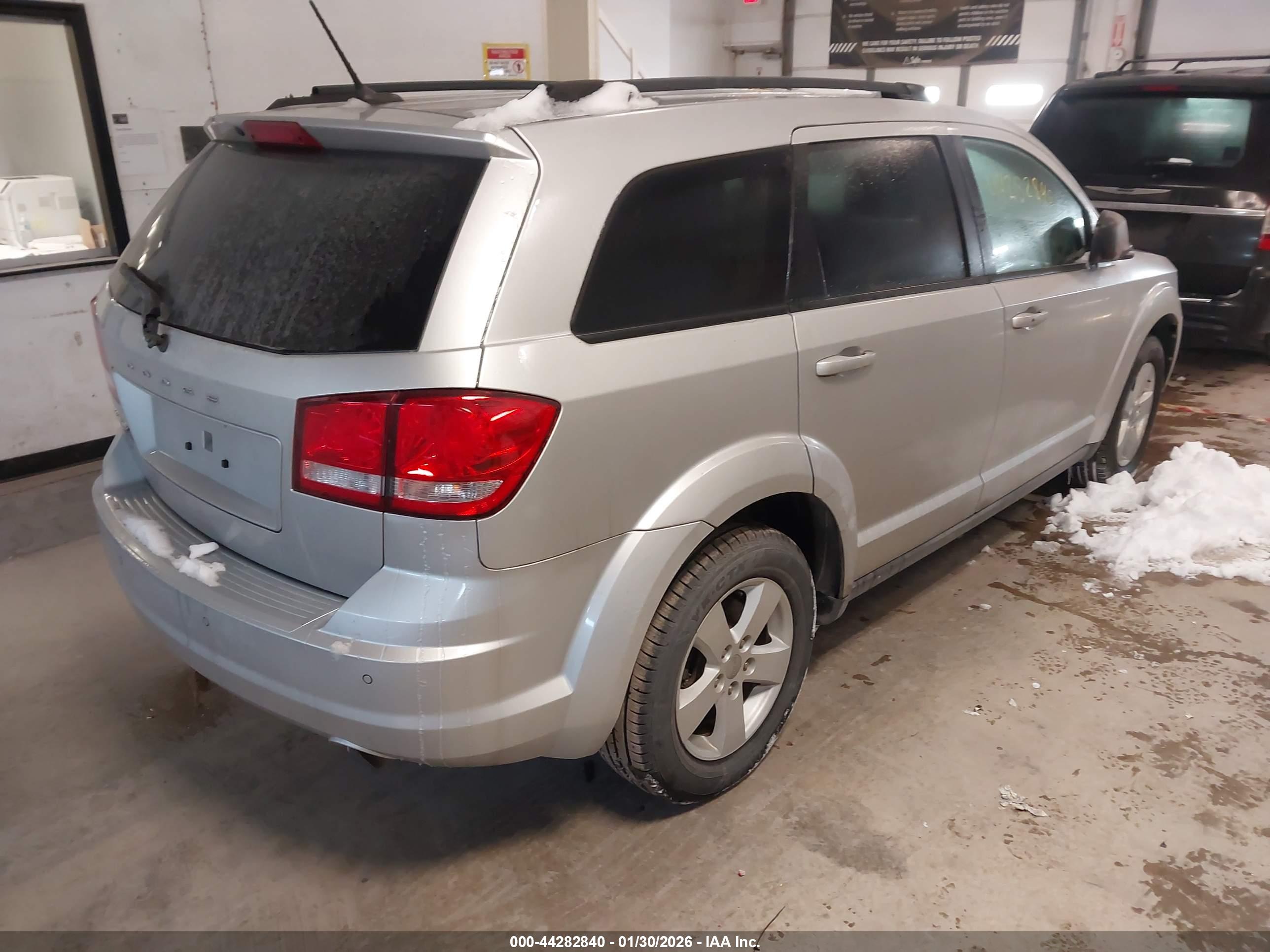 DODGE JOURNEY image 4