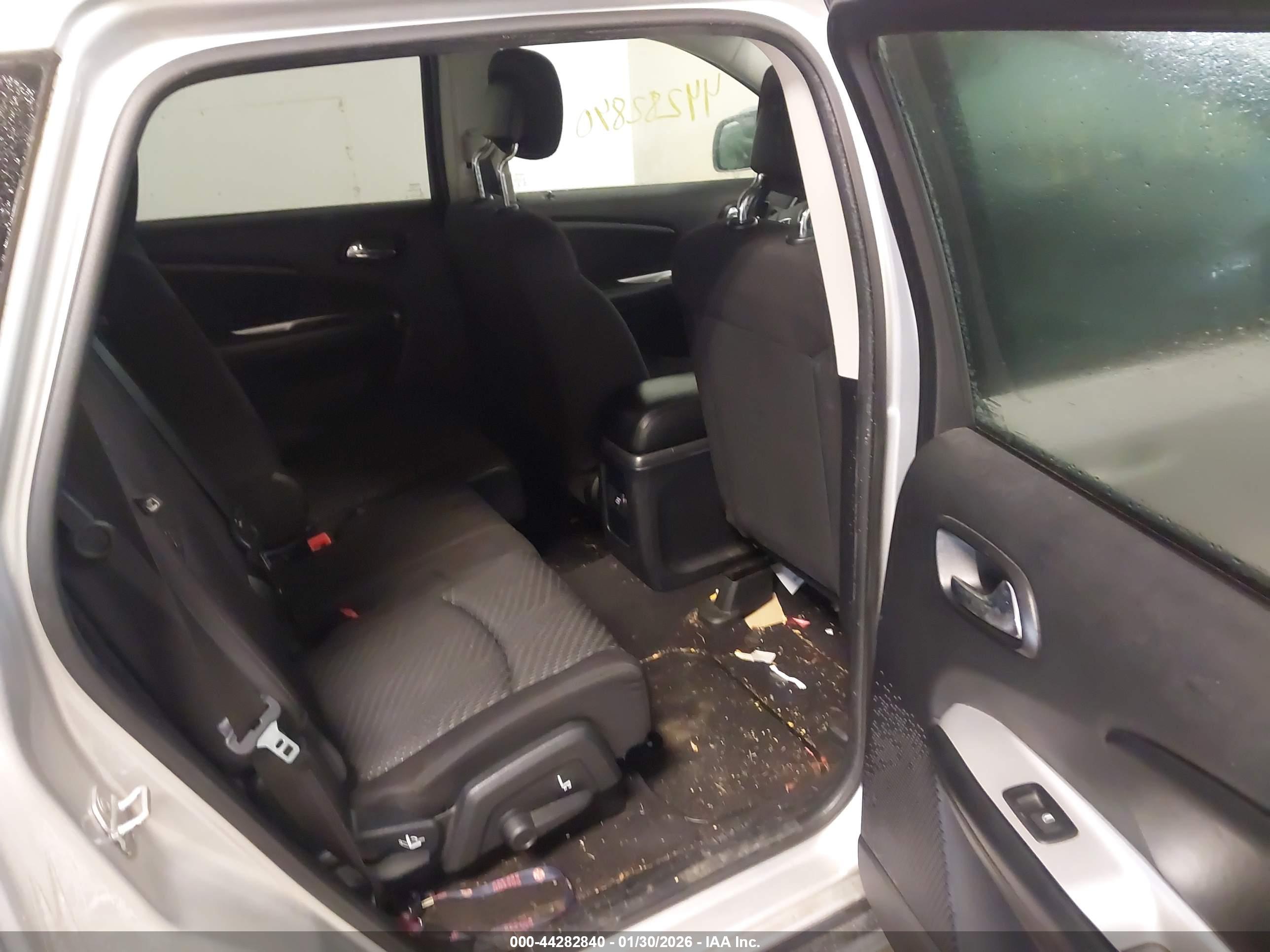DODGE JOURNEY image 8