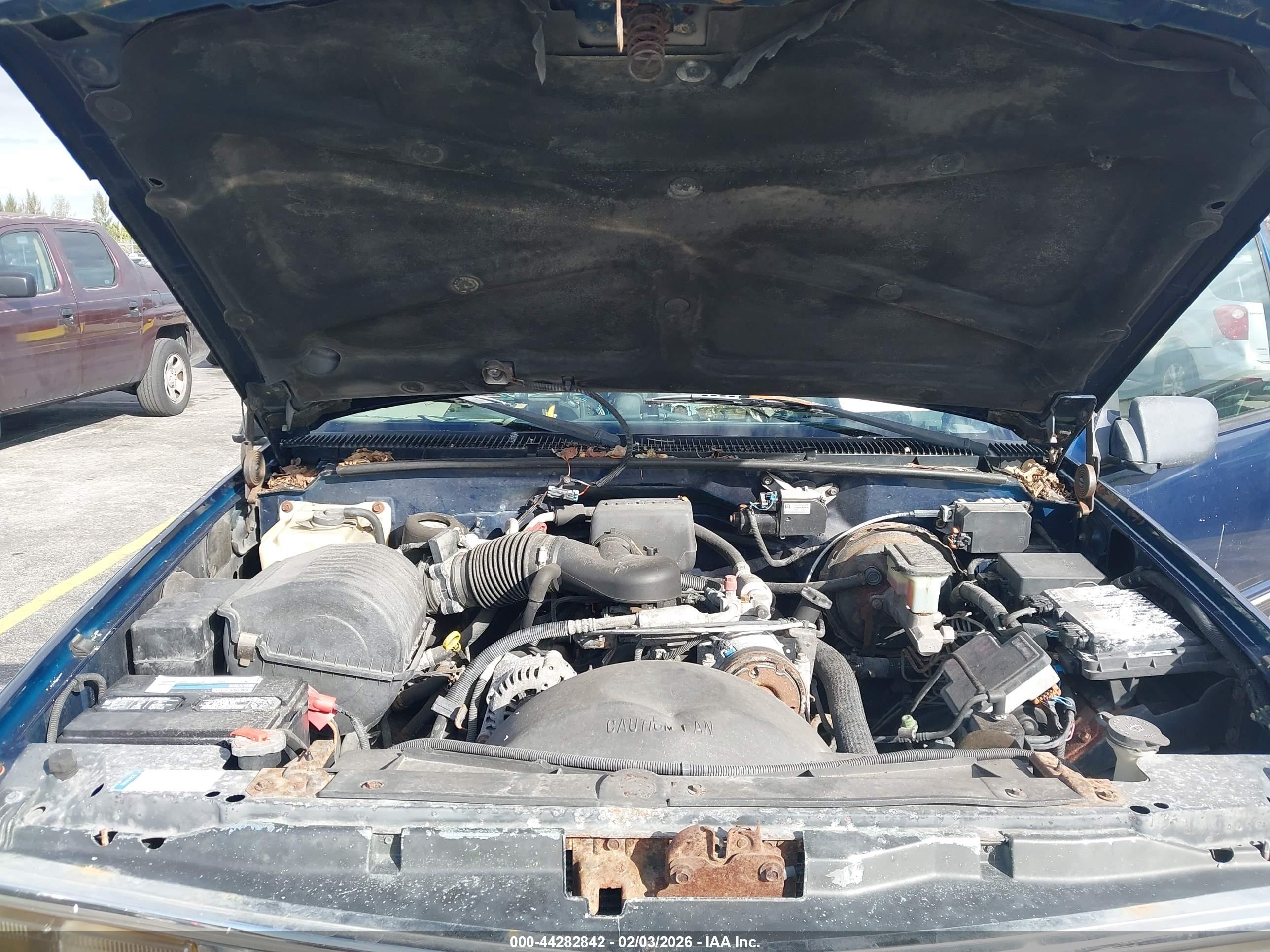 CHEVROLET SUBURBAN image 10