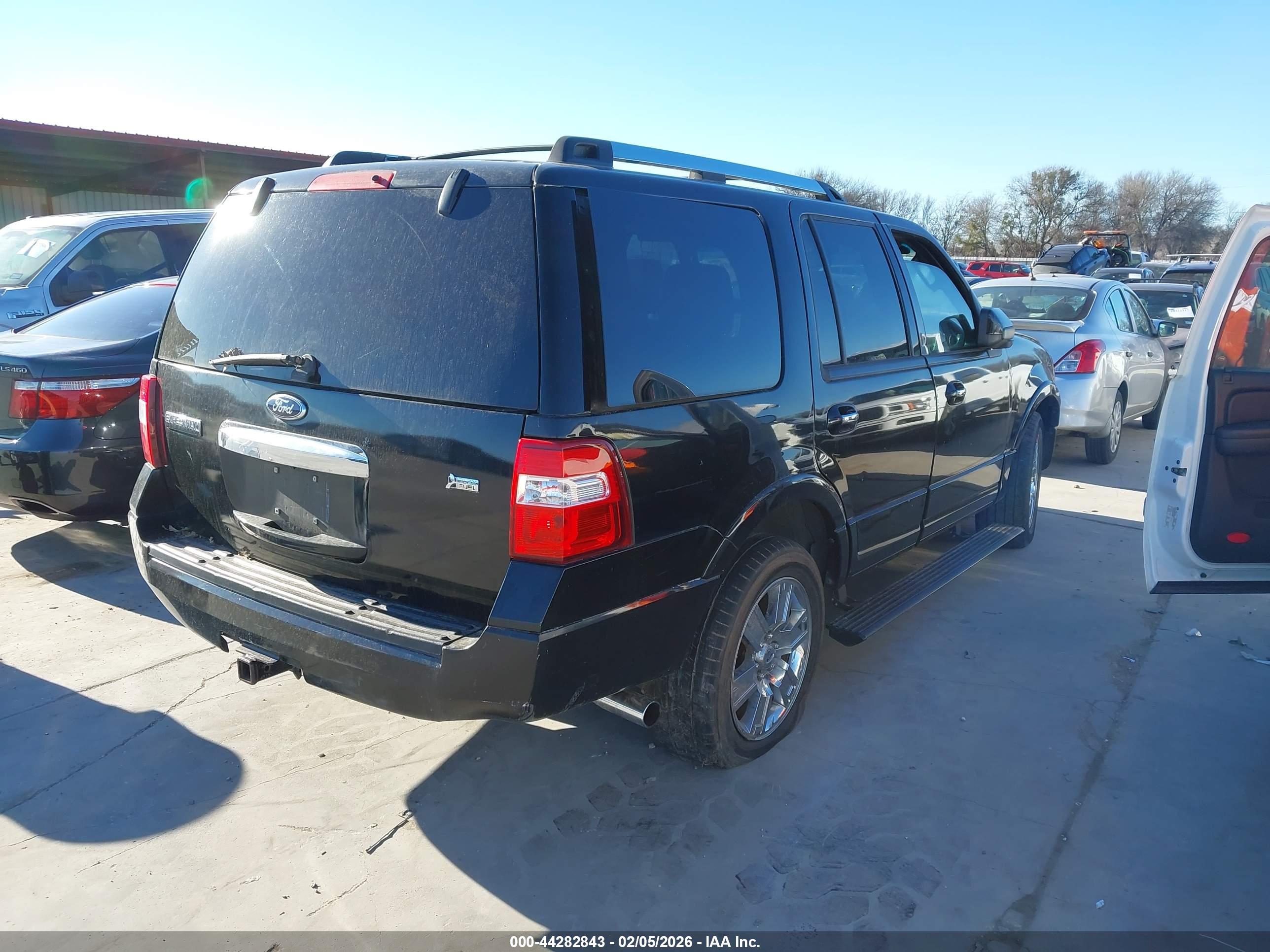 FORD EXPEDITION image 4
