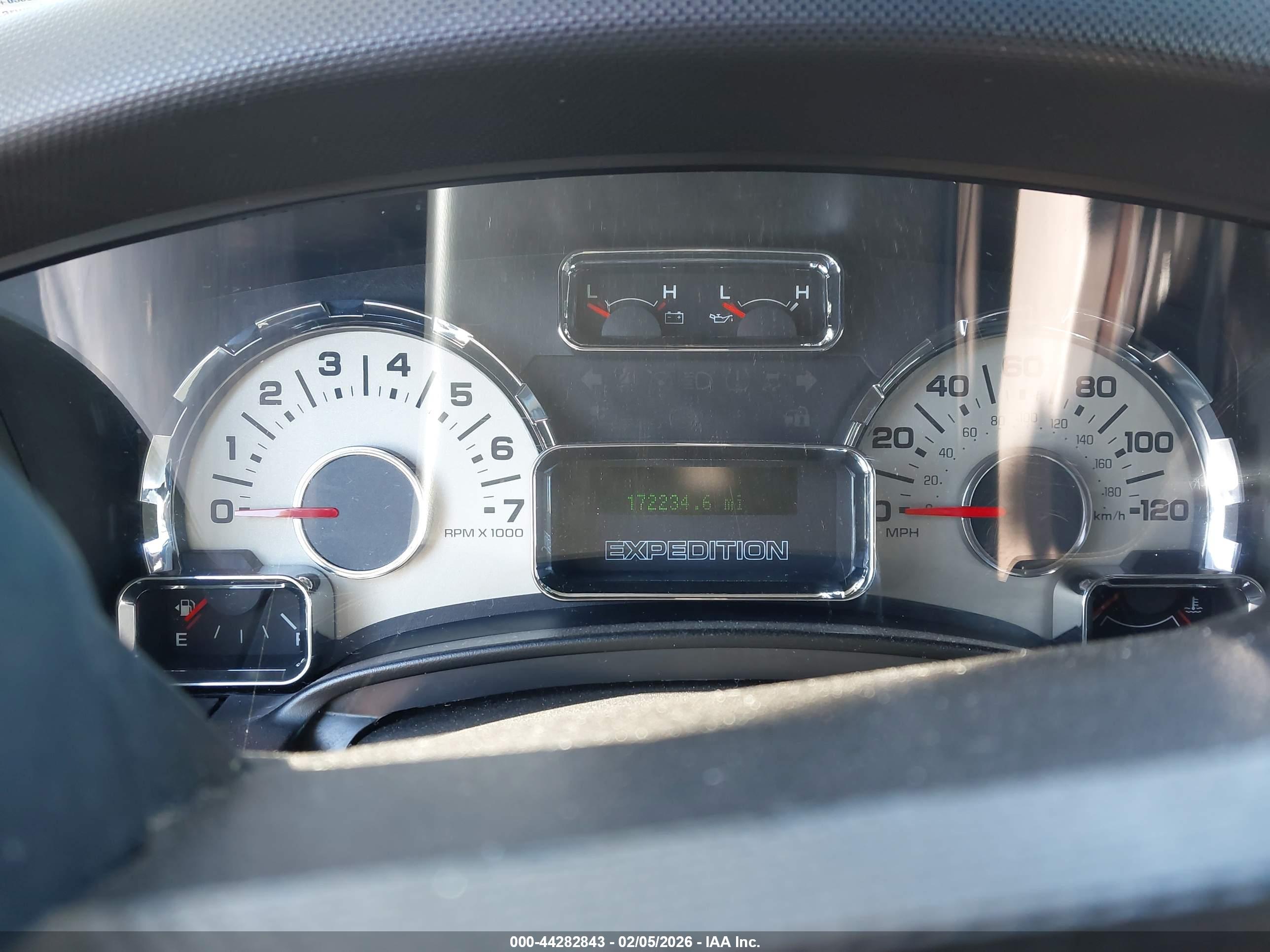 FORD EXPEDITION image 7
