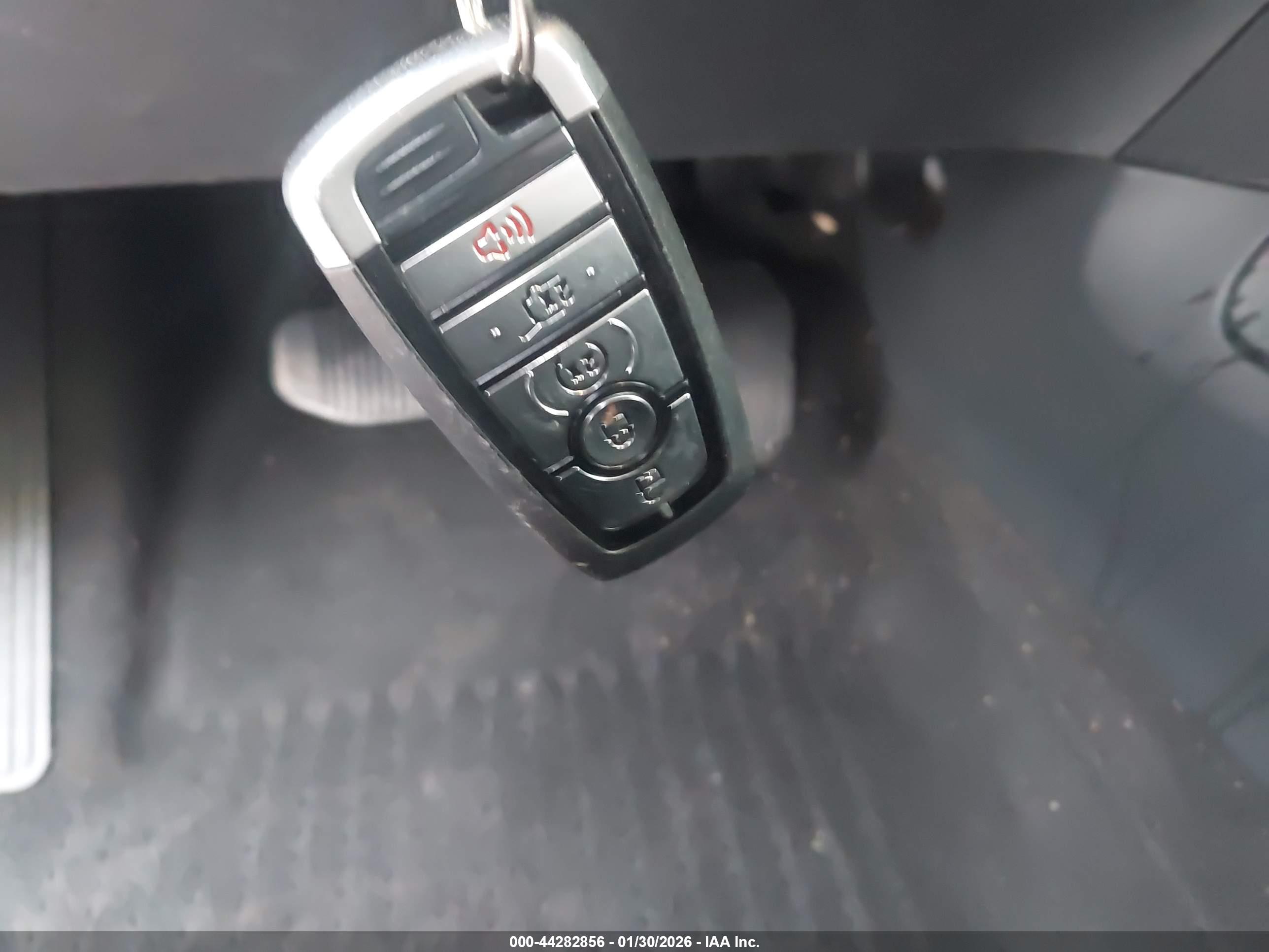 FORD EXPEDITION image 11